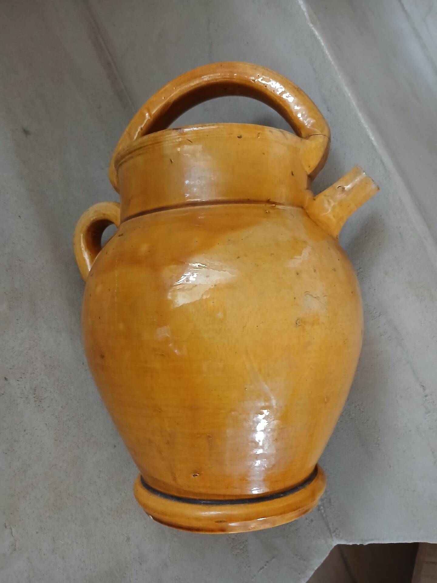Old Provençal jug from Vallauris