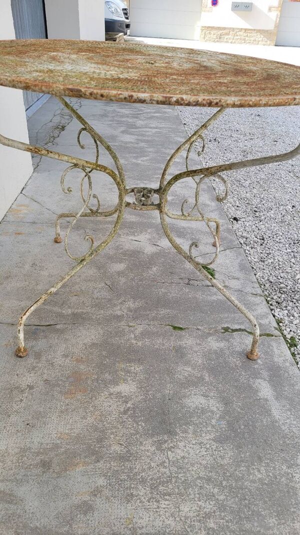 Table de Jardin ronde en fer forgé 1900s