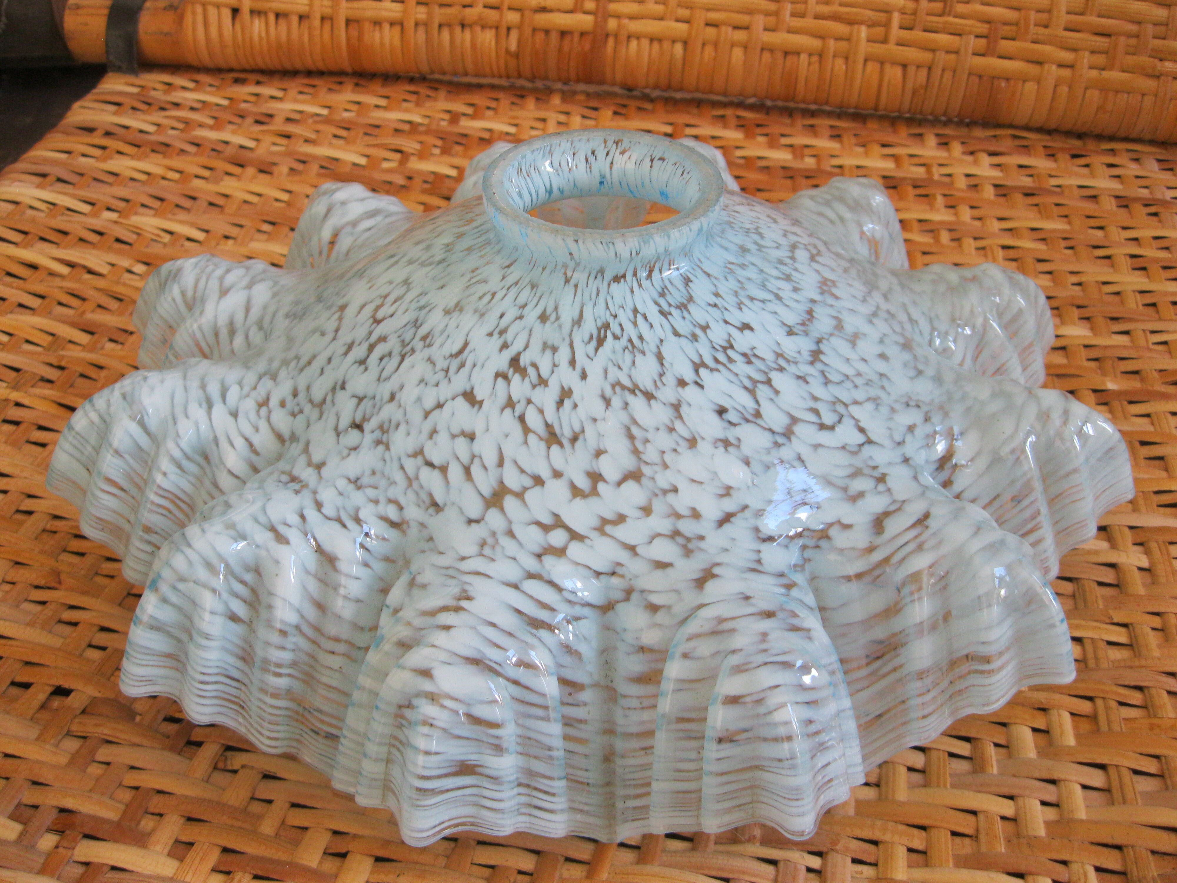 Opaline clichy blue lampshade