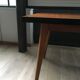 Table scandinave