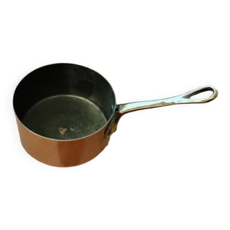 Small copper saucepan from saint hilaire du harcouet