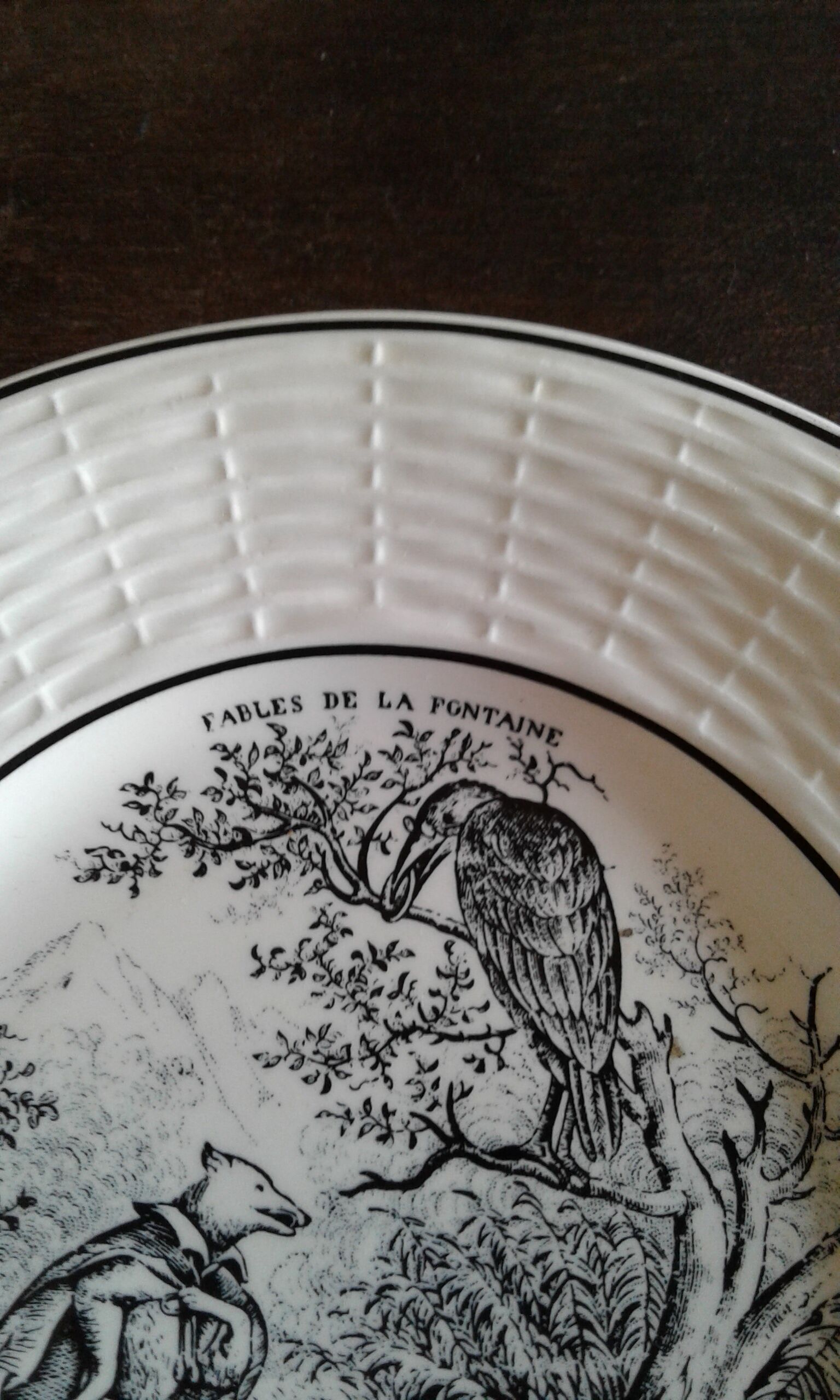5 Jean de la Fontaine Sarreguemines themed plates