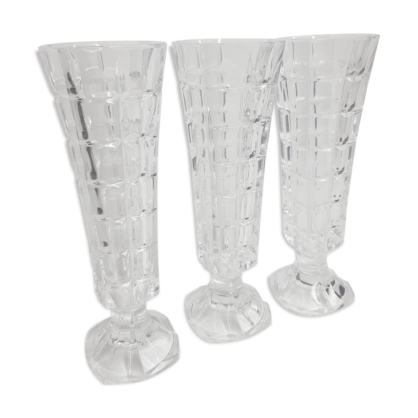 Set of three 17 cm vintage glass soliflore vases