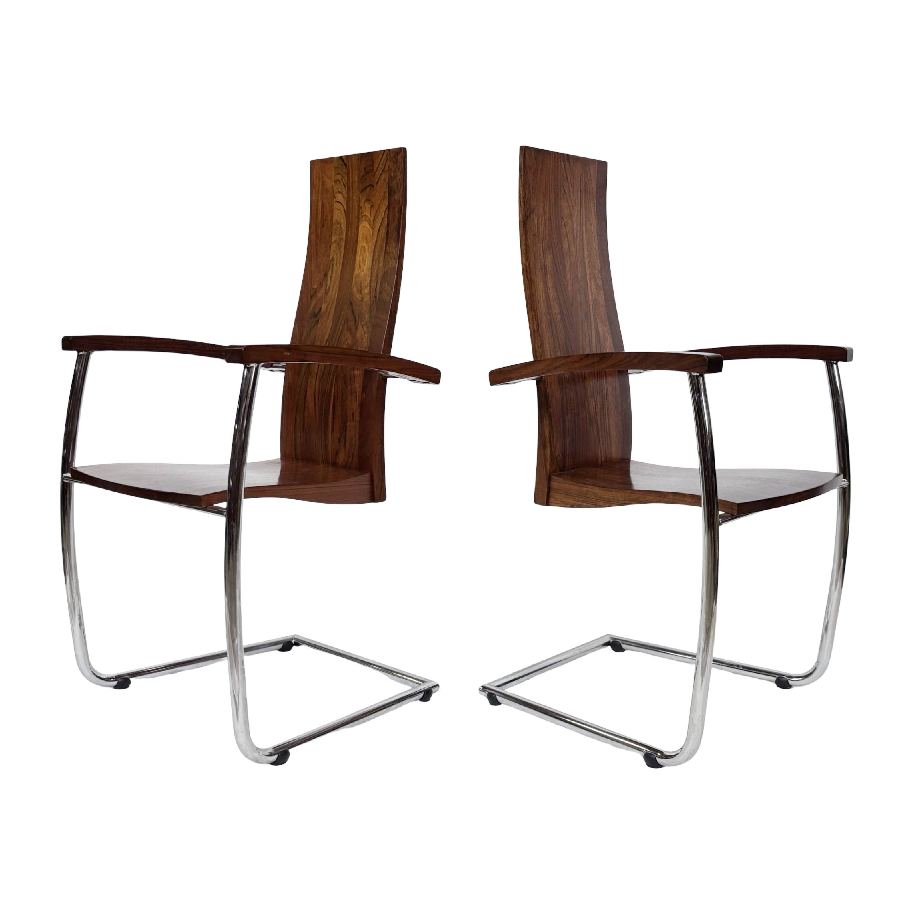 Ensemble vintage de quatre chaises design en hêtre massif chrome