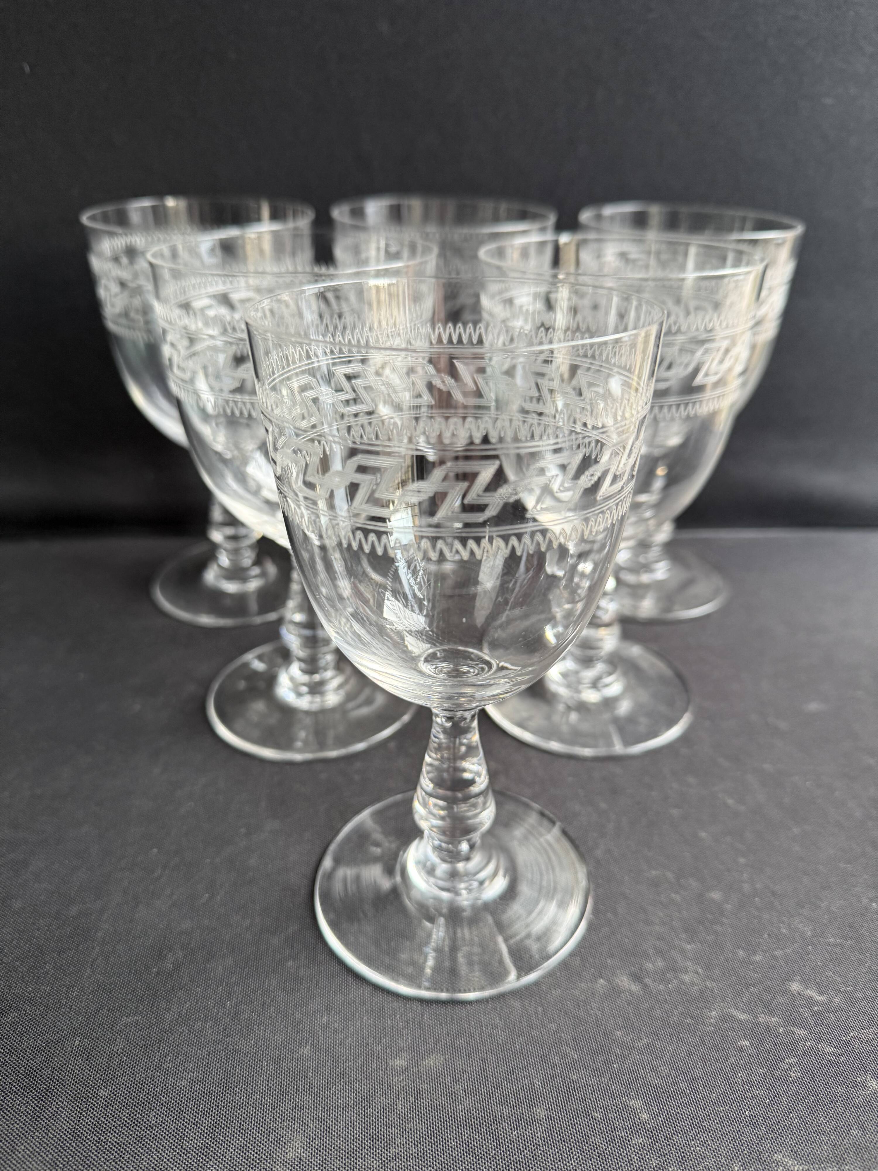 6 verres à eau Baccarat gravure Grecque inclinée