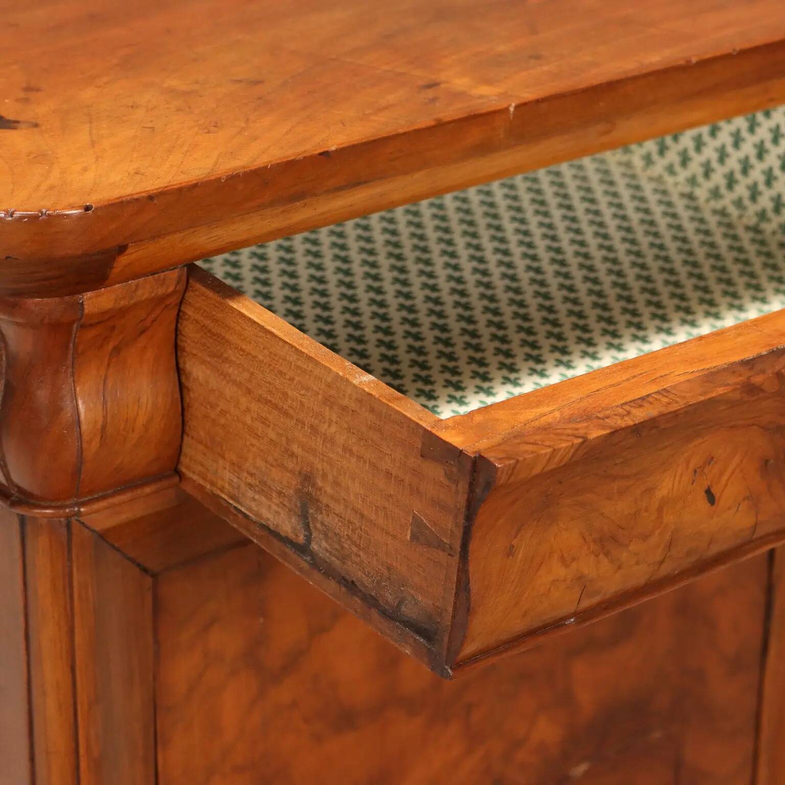 Antique walnut and walnut burl bedside table, Italy, 19th century.