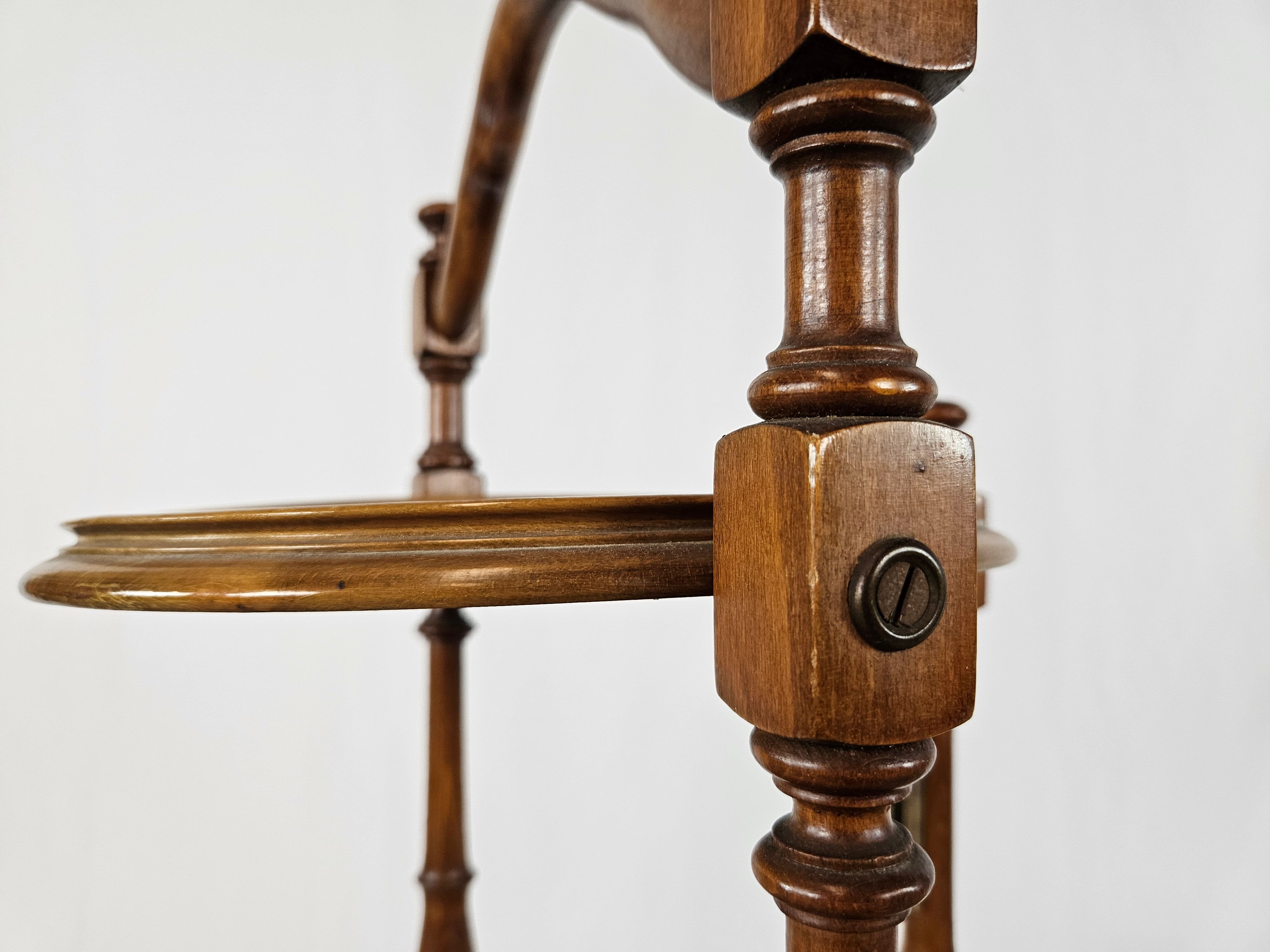 70s coffee table in walnut with closable shelves