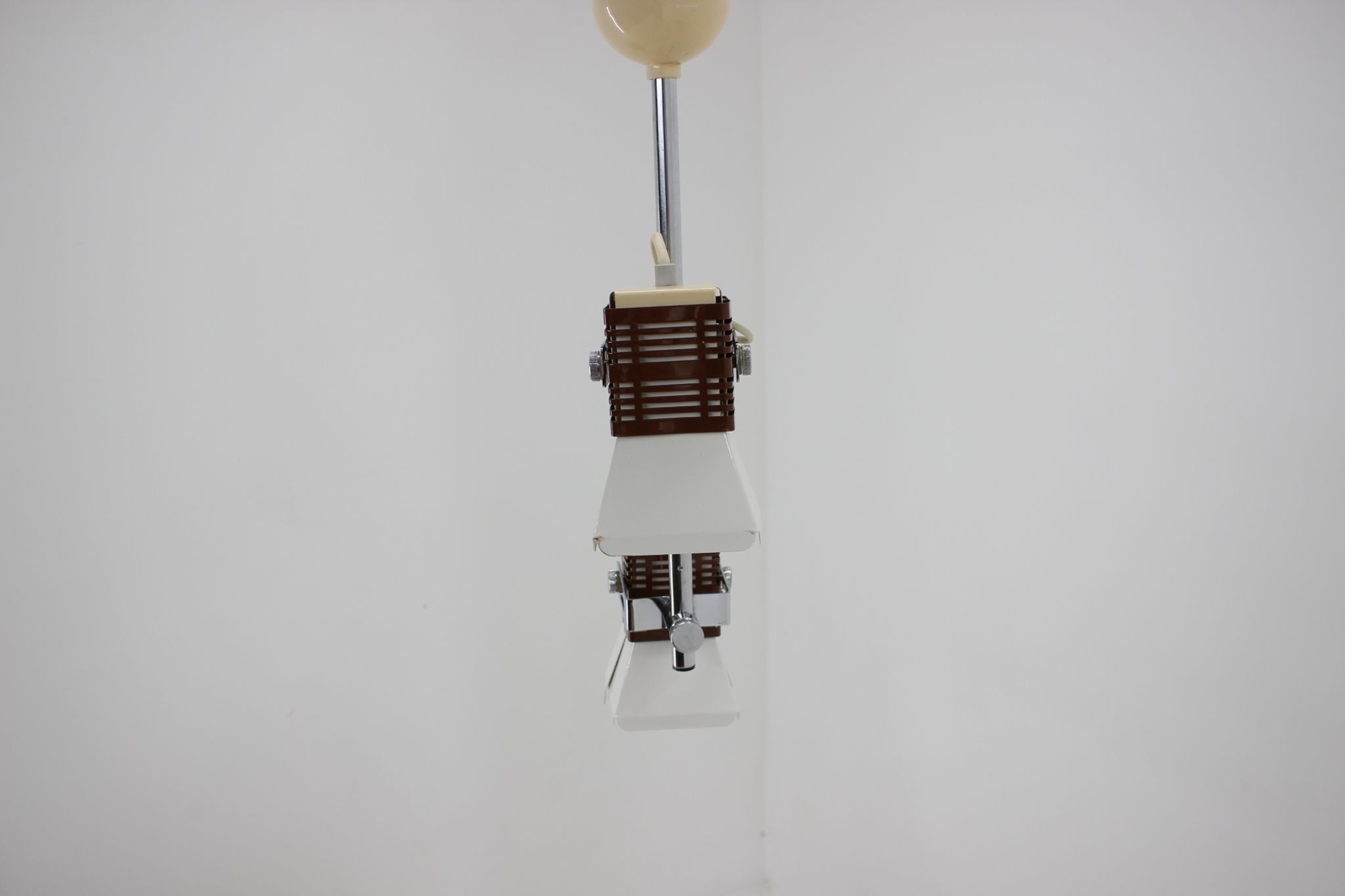 Lustre en métal de Lidokov Type L286 Tchécoslovaquie