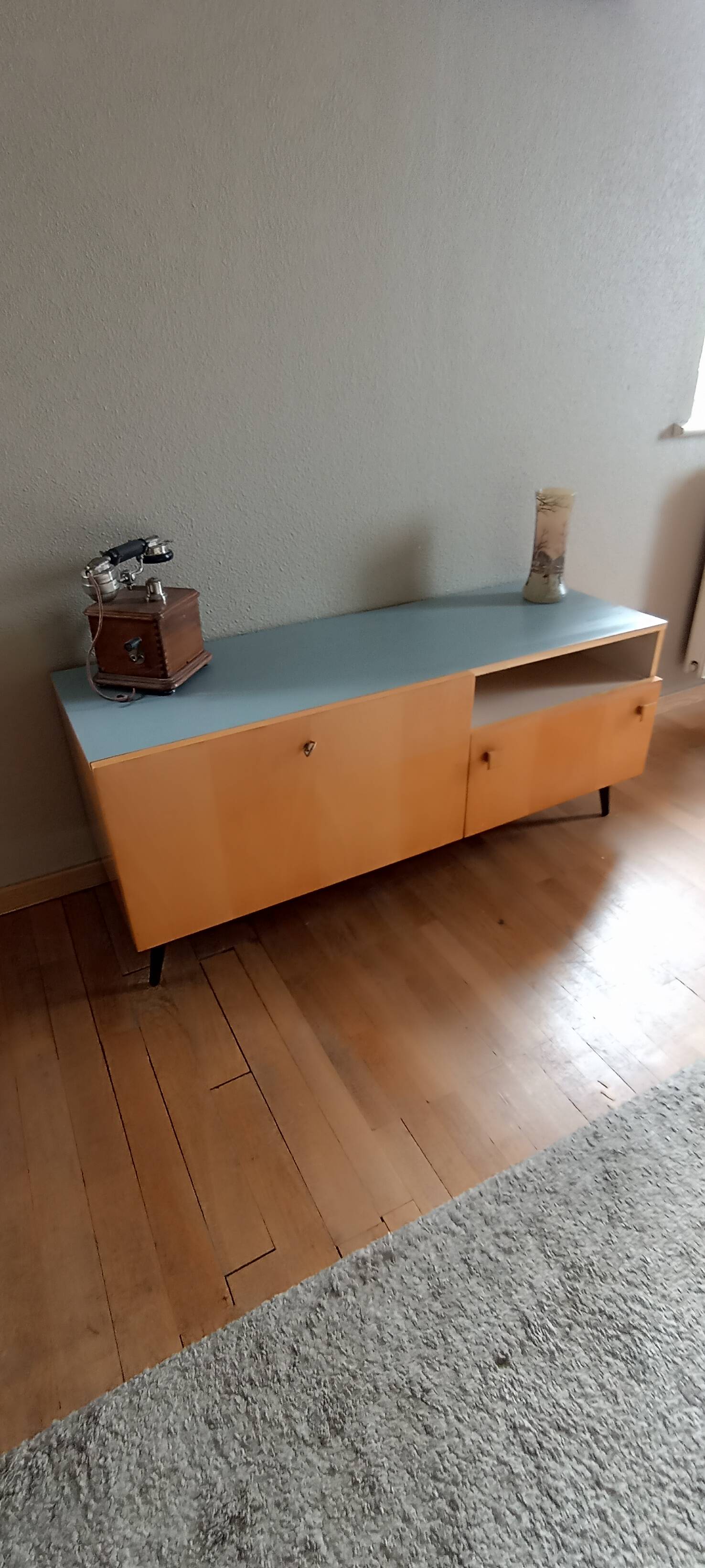 Enfilade tv vintage