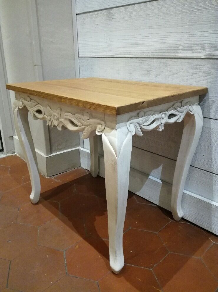 Table low patinated wood