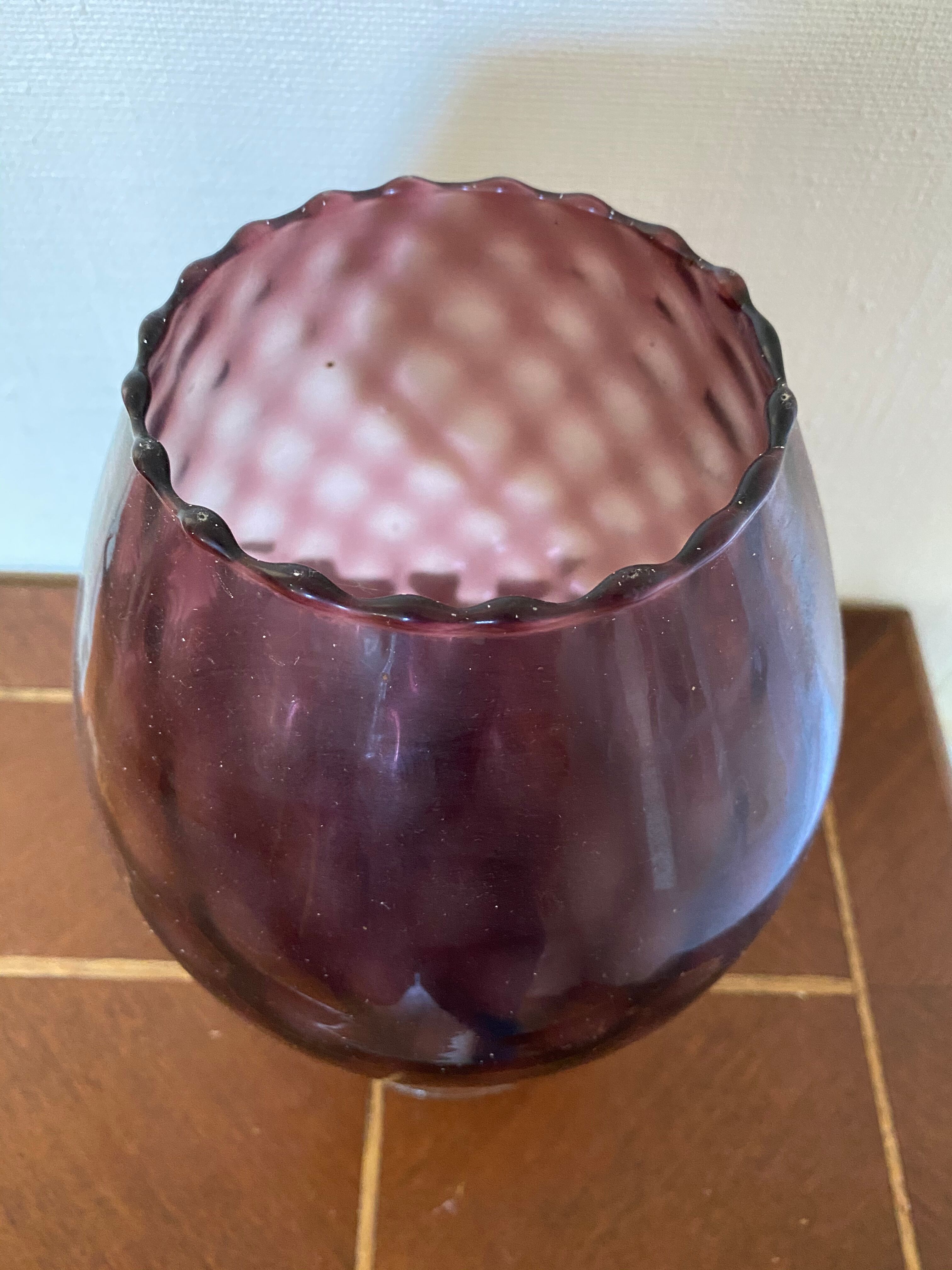 Vase on purple foot
