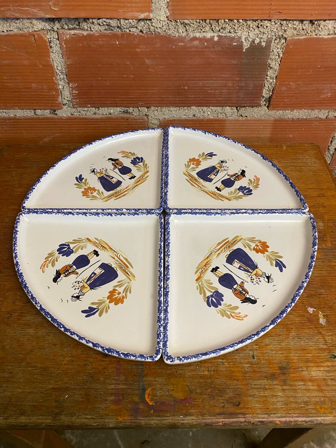 Set of 4 white ceramic crepe plates with vintage Quimper decor