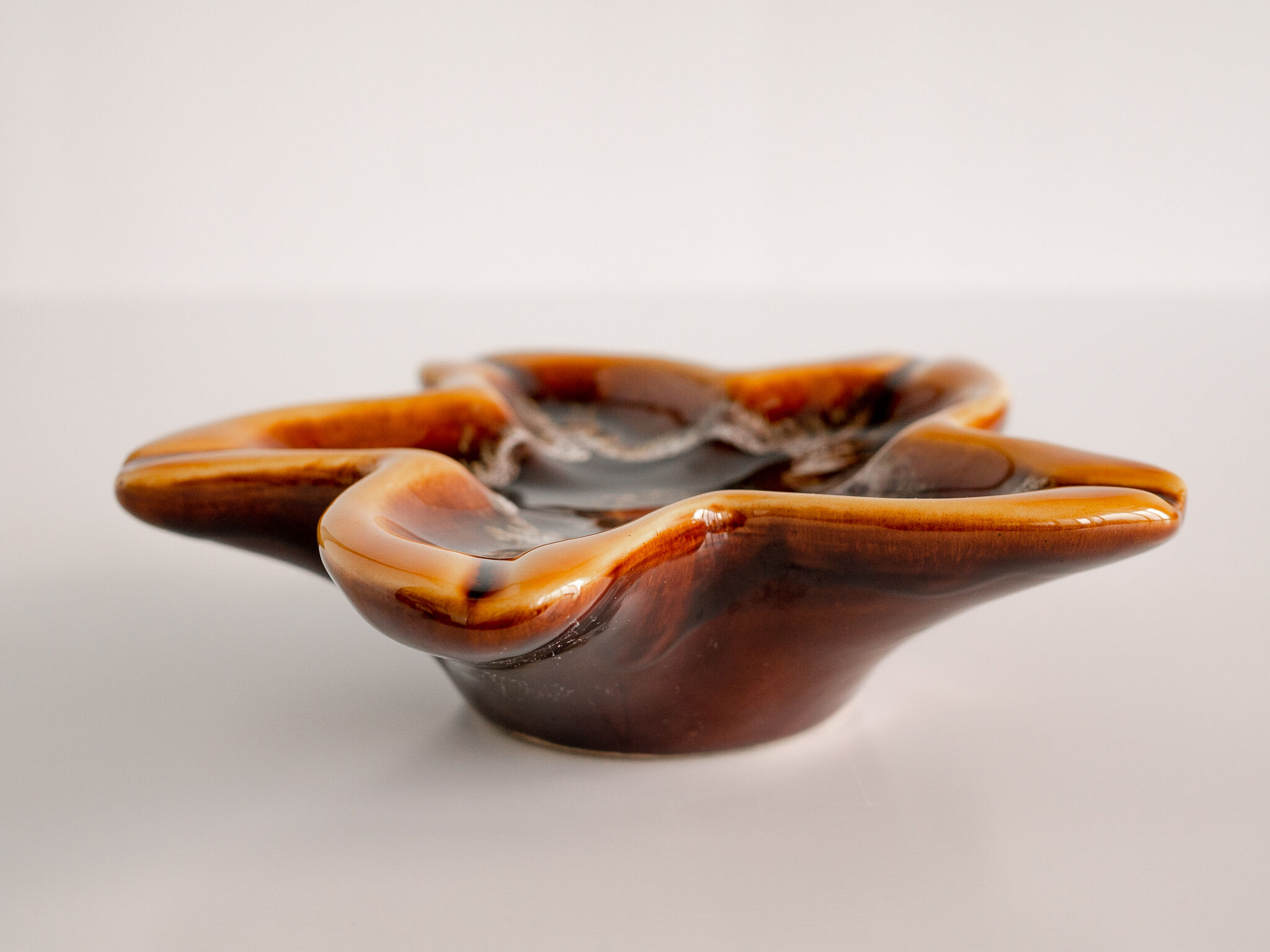 Ceramic ashtray