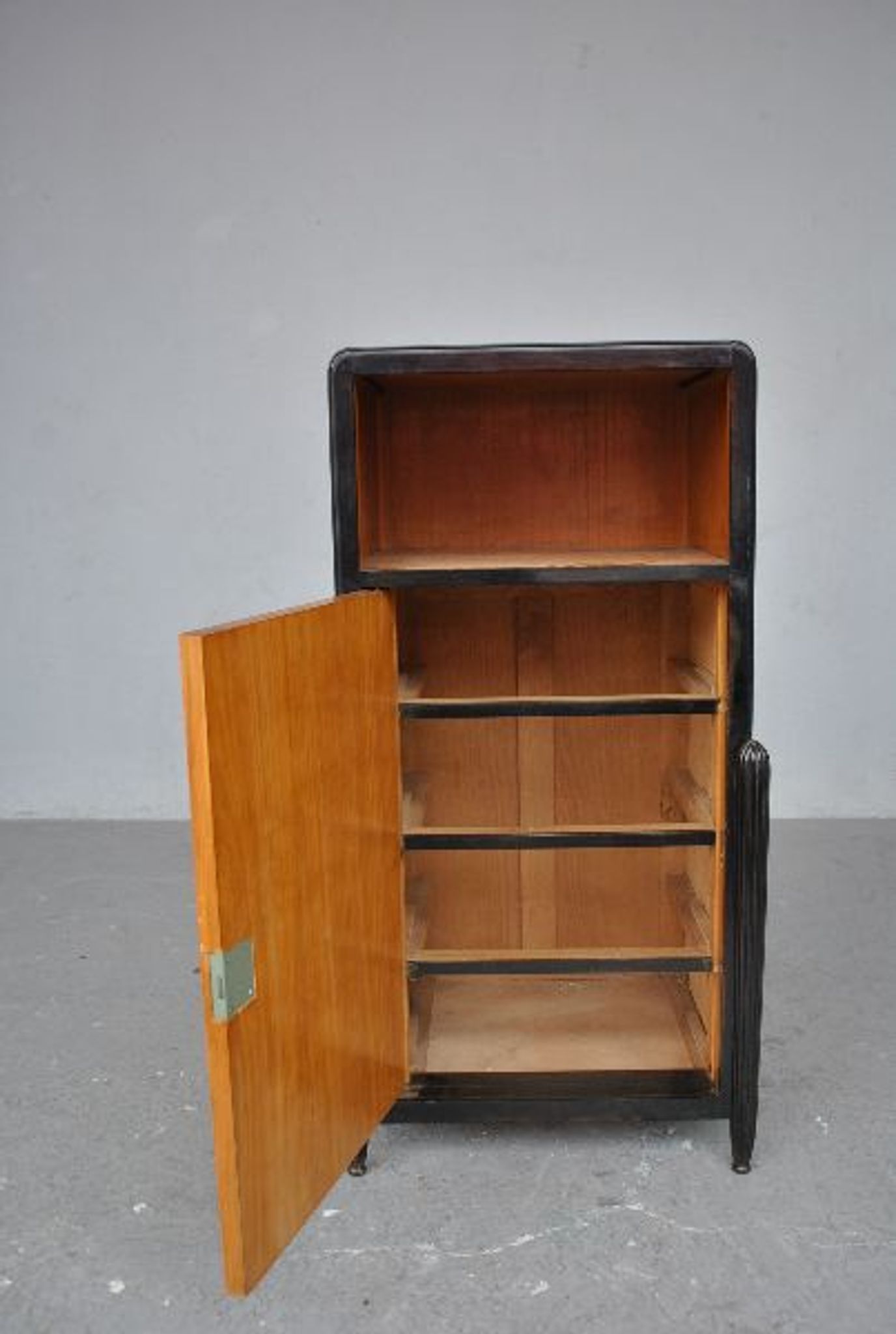 Bahut haut Art déco 1930 cartouche ébène