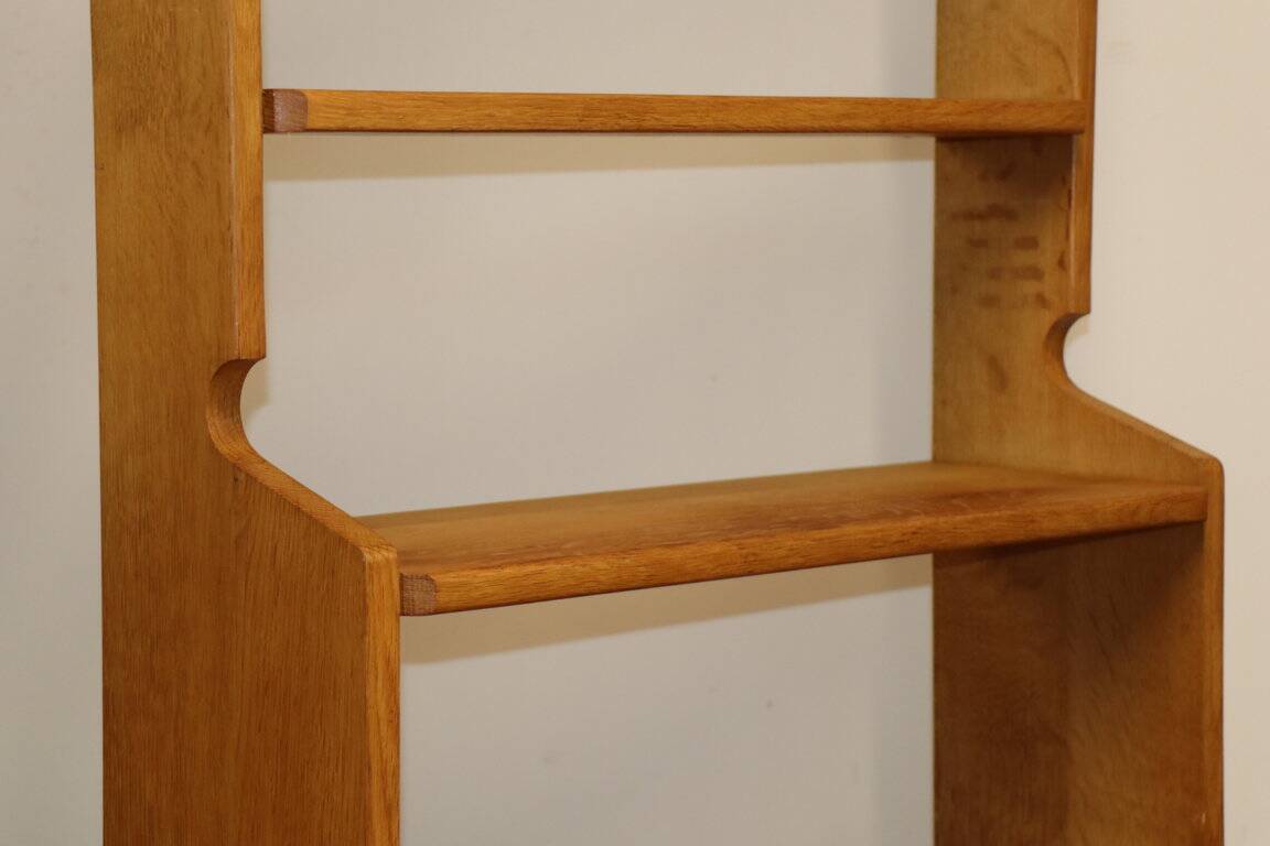 Guillerme and Chambron bookcase shelf in oak, 1960