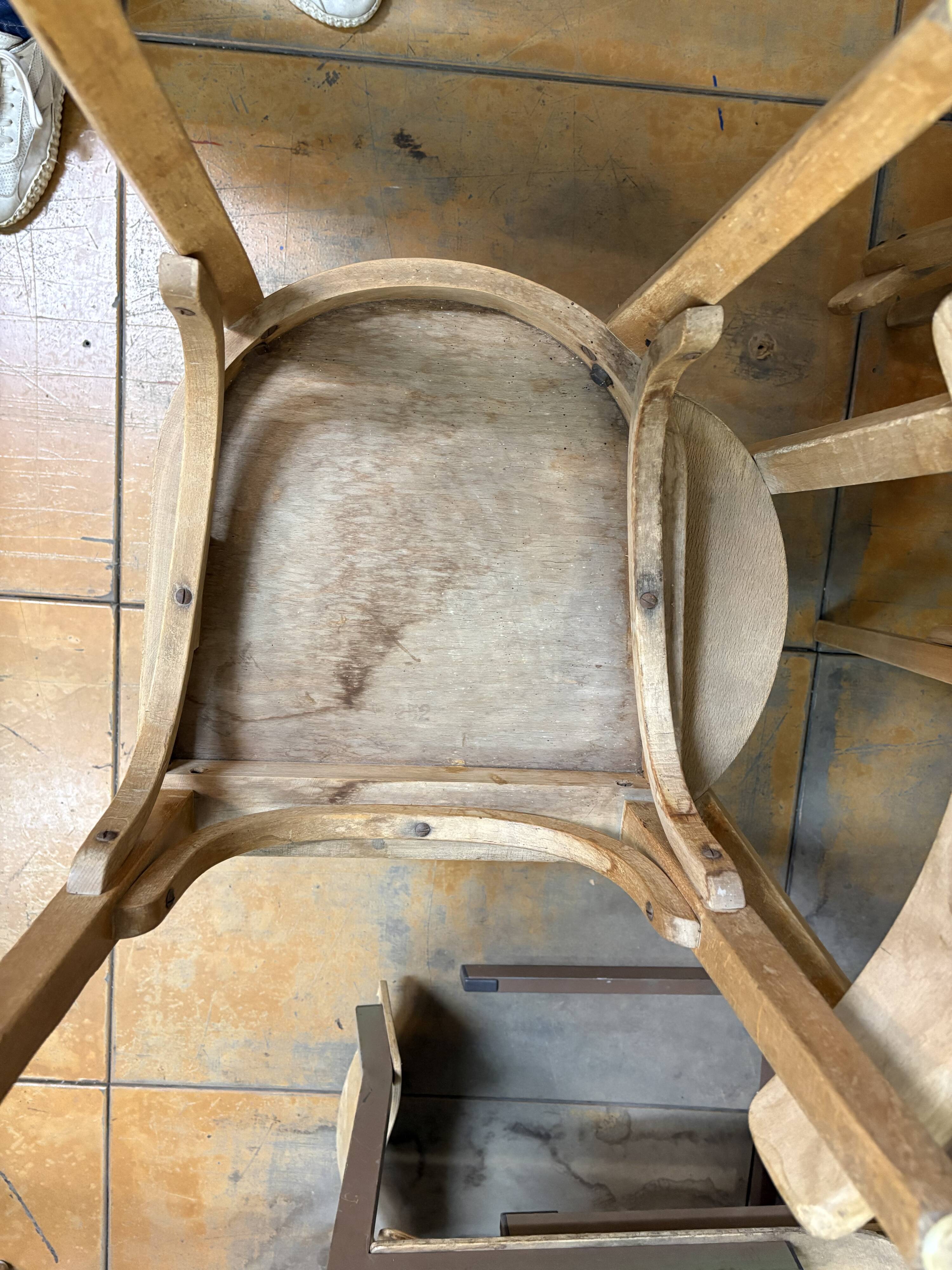 Vintage Viennese style chairs (c.1940). Set of 4 pieces.