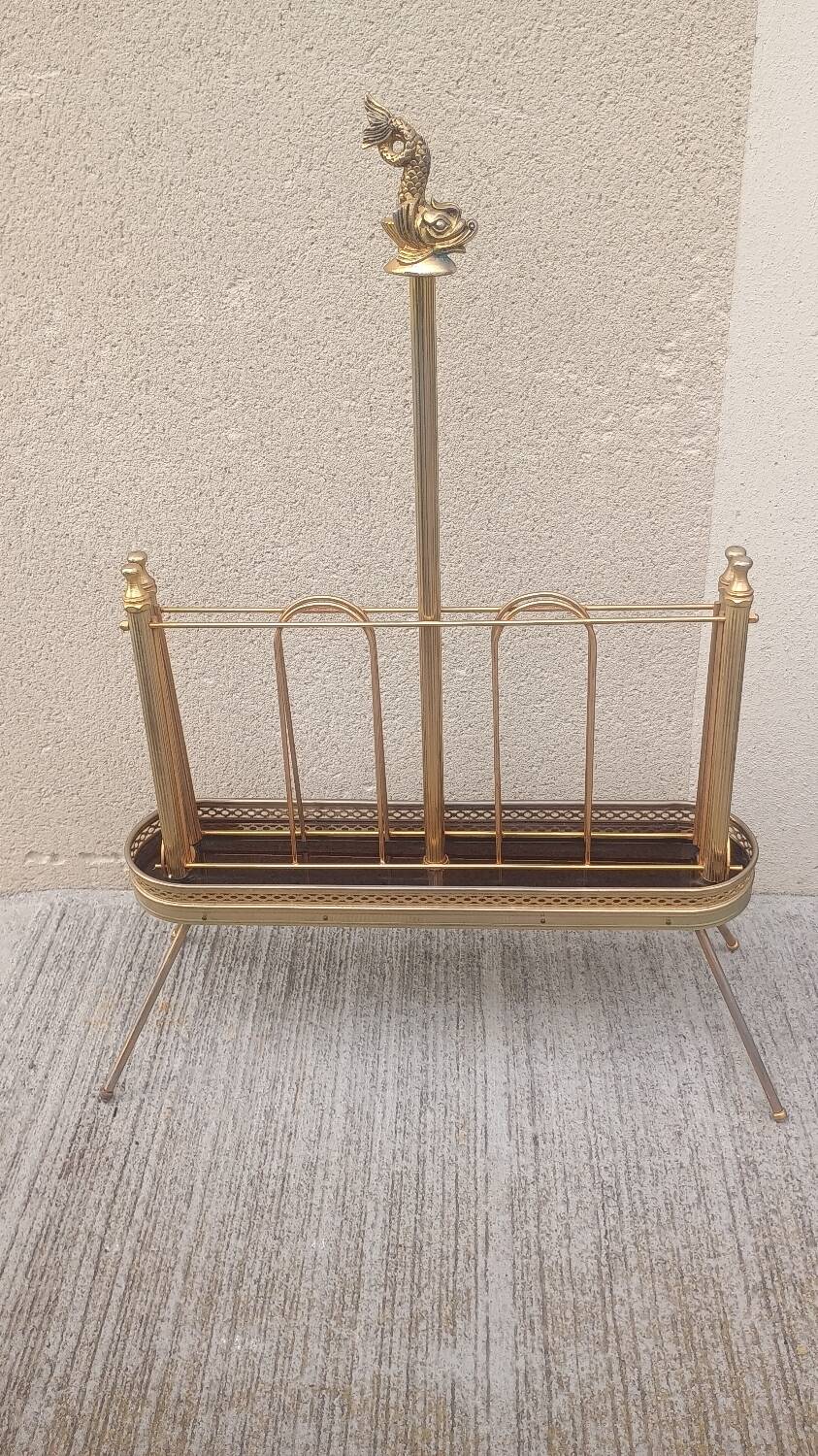1960s brass folding magazine rack with lacquered wood decoration.