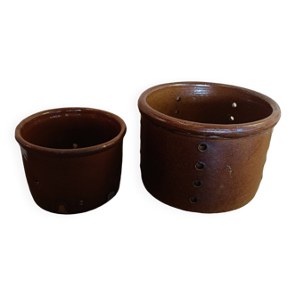 Set of two faitselles, enameled stoneware cheese molds