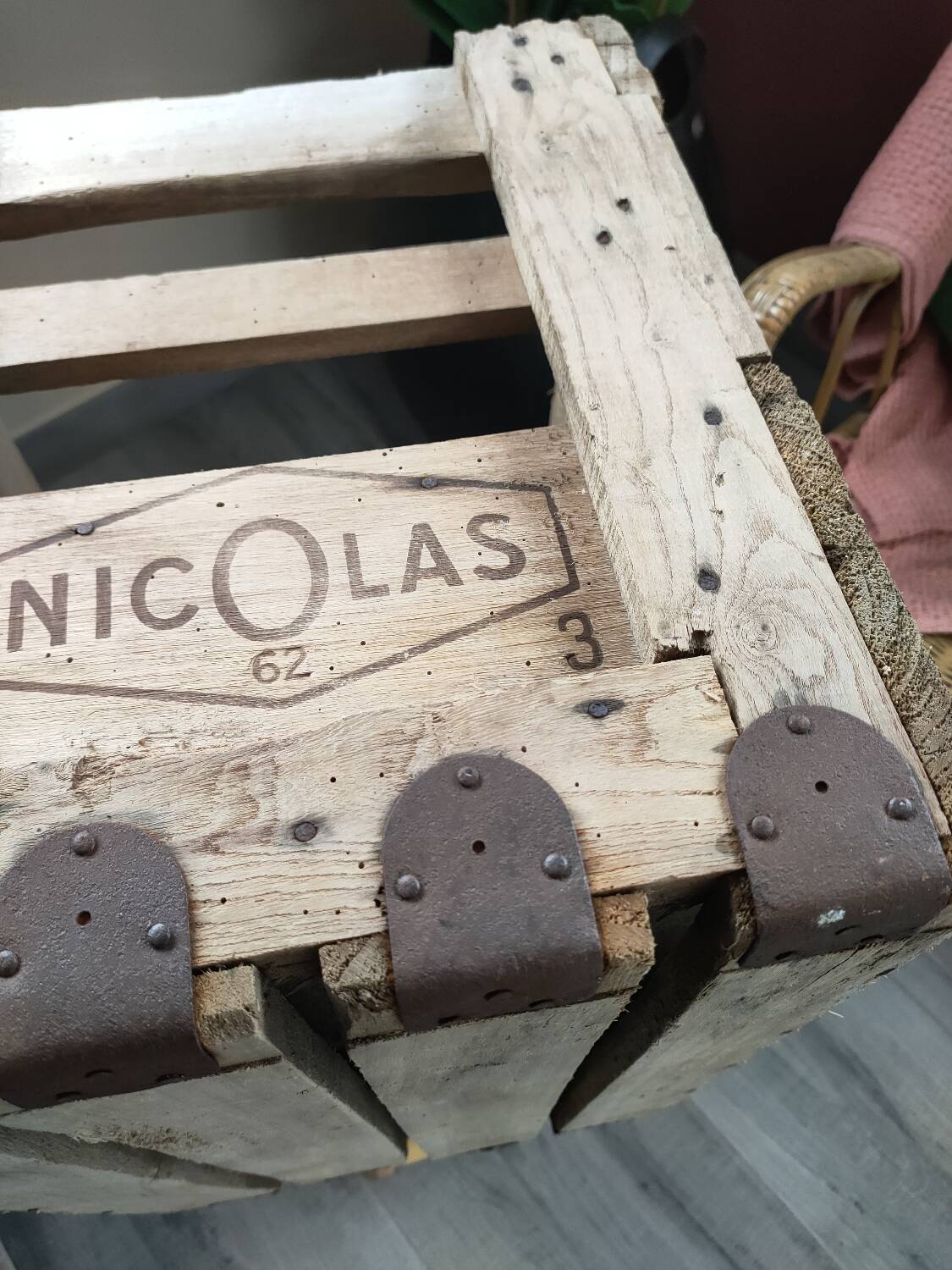 Caisse casier à bouteilles vintage Nicolas