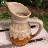 Wine pitcher