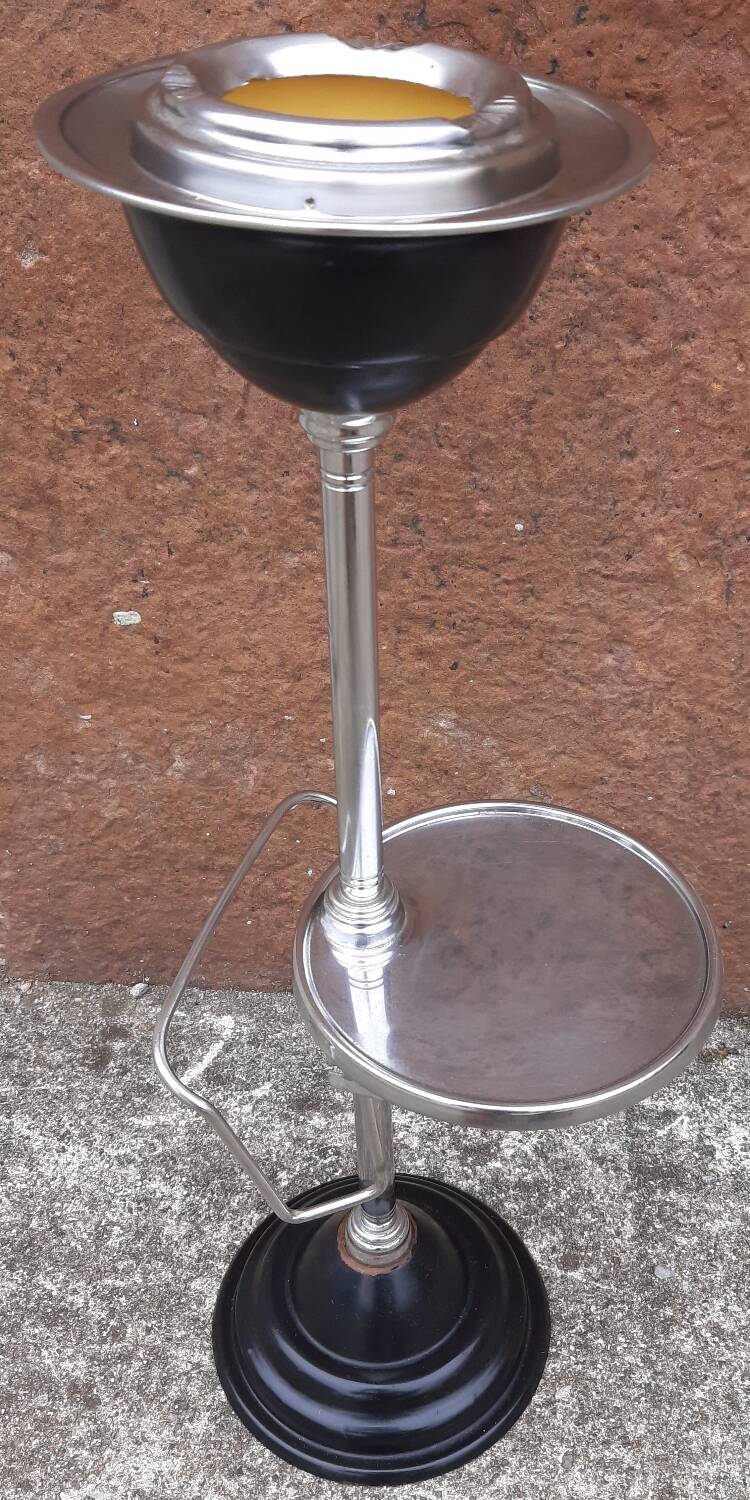 Standing magazine ashtray, 1960s/70s.