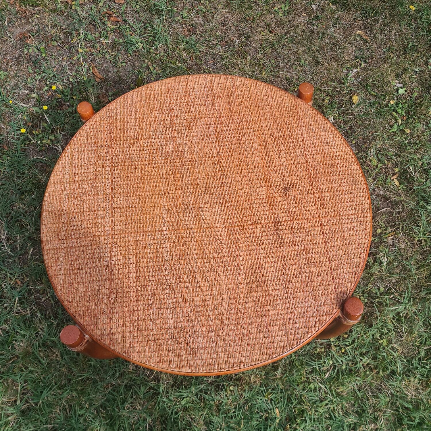 Round rattan coffee table
