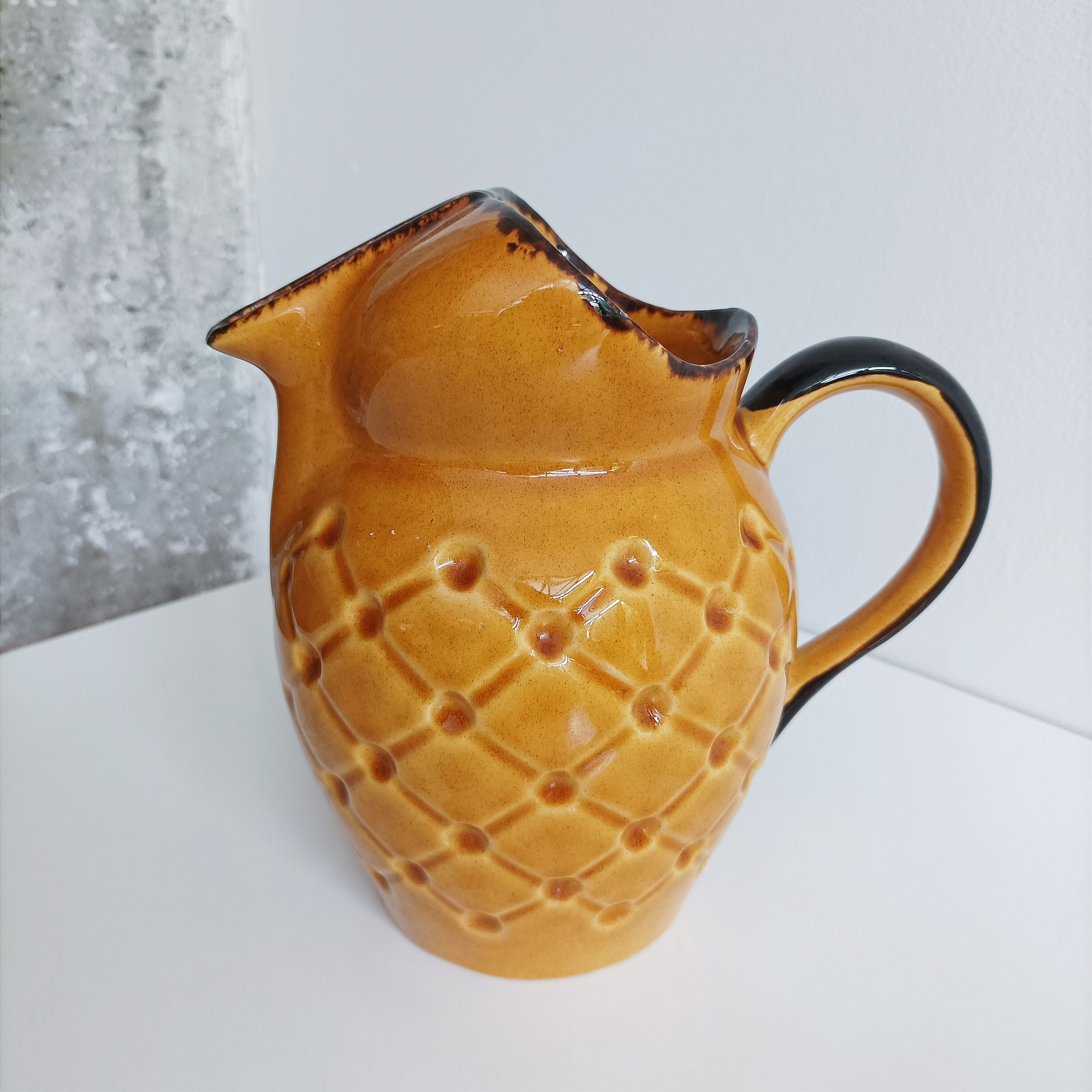 Pineapple pitcher "Mireille" Poët Laval