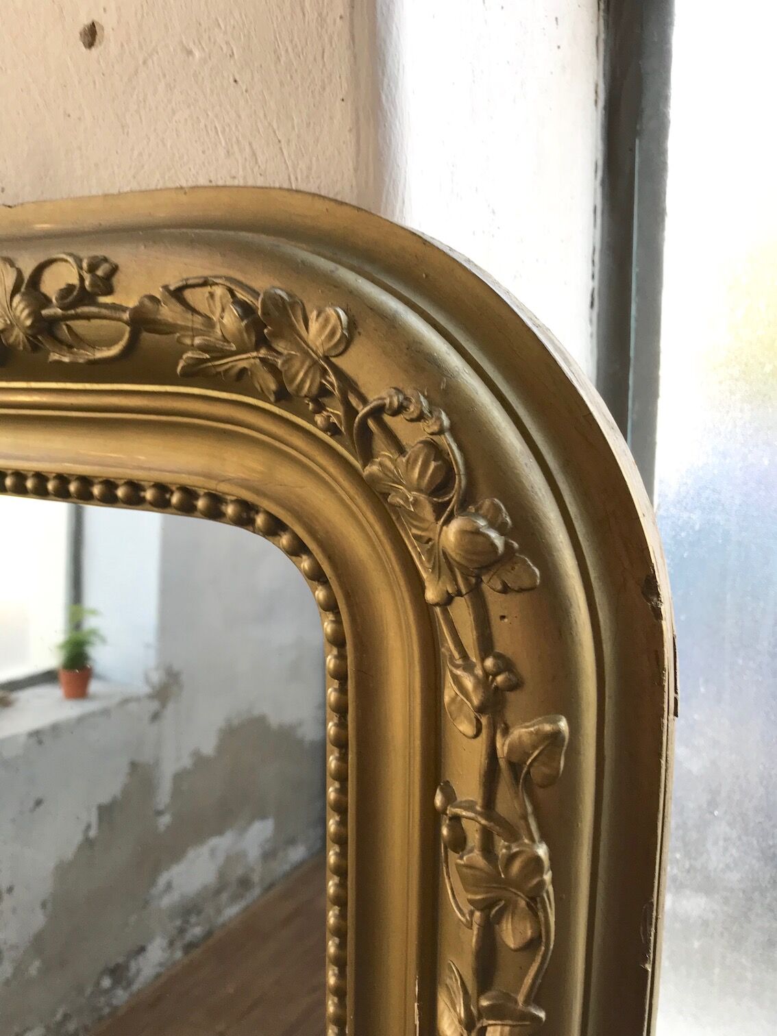 Mirror Louis Philippe flowery 141x180cm