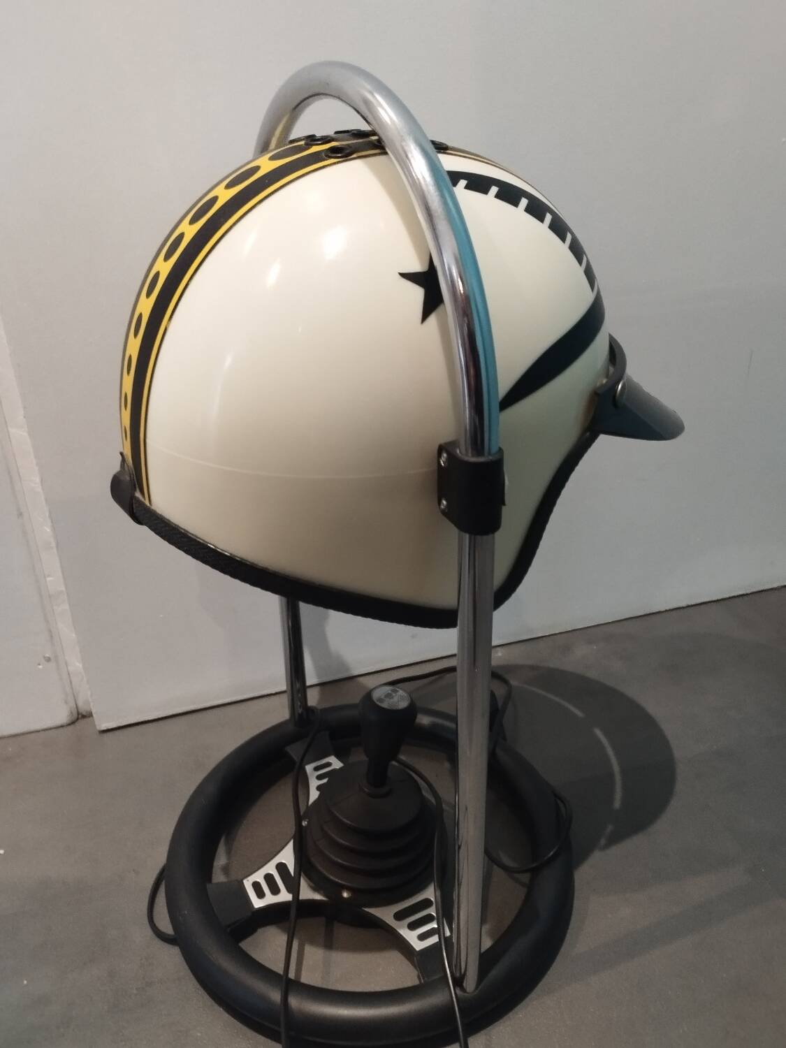 Old automobile design helmet lamp 1980