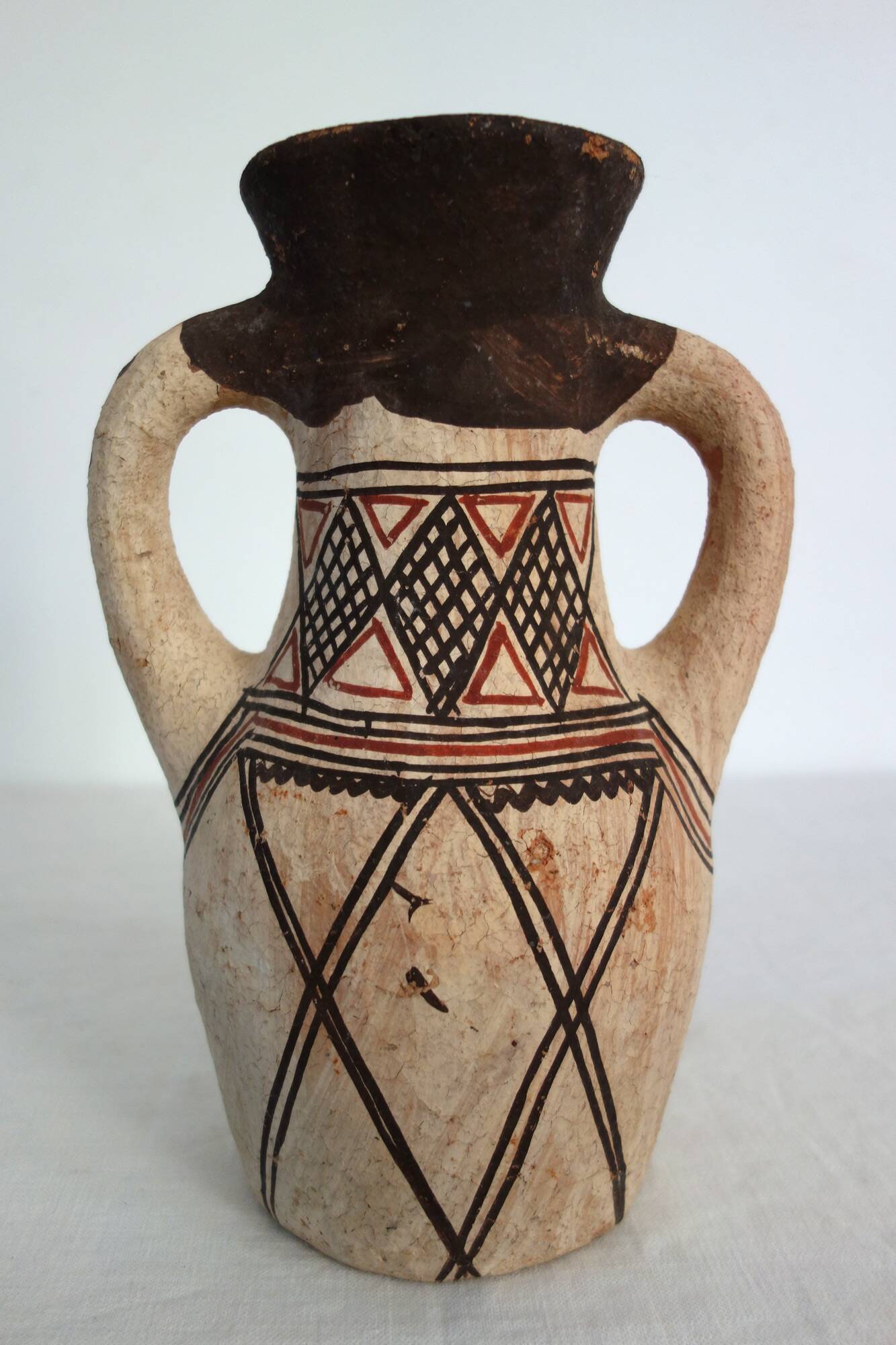 Ancient terracotta jar from the Rif (Morocco) H30cm