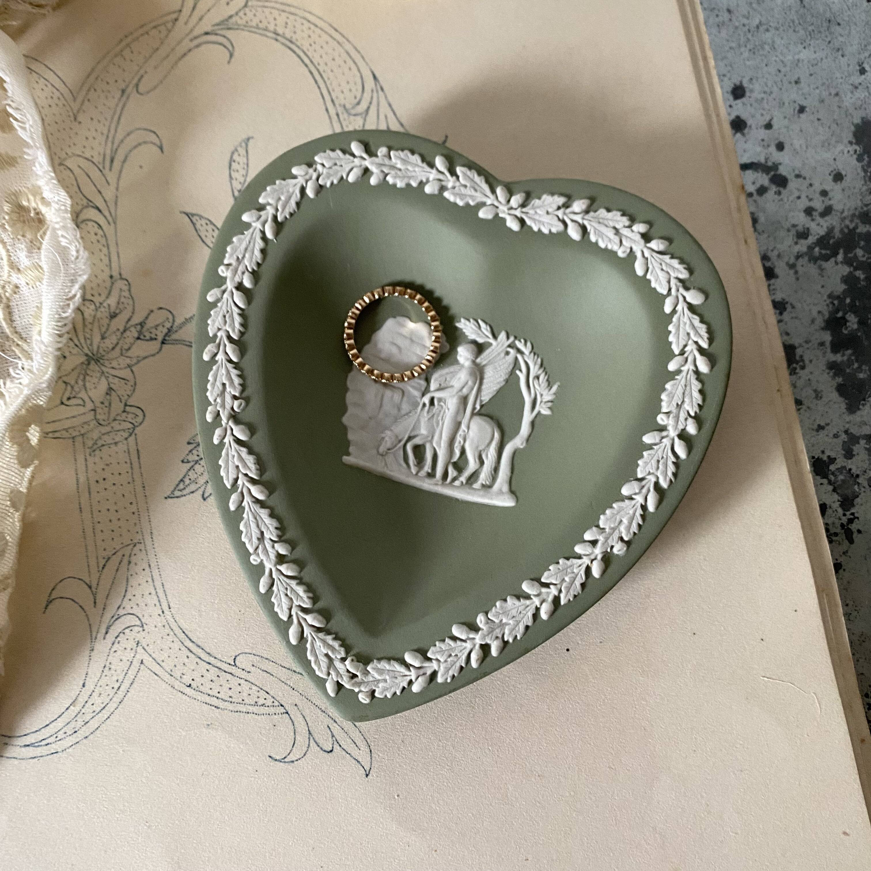 Heart-shaped pocket tray Wegwood in green jasper