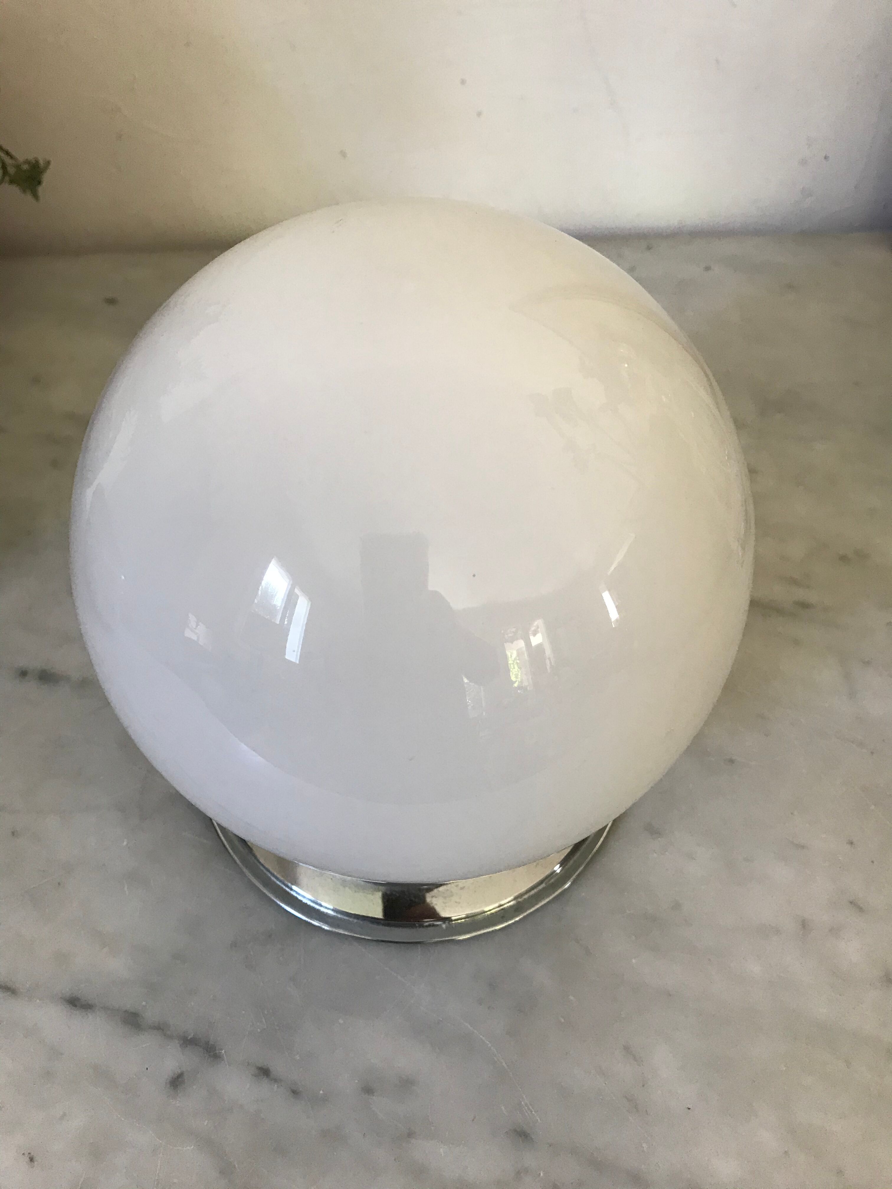 Opaline and chrome ceiling