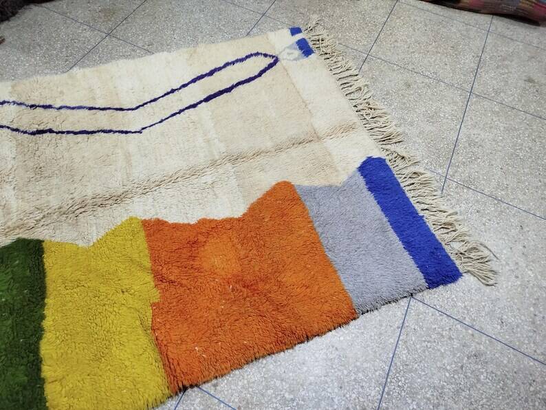 Handmade Moroccan rug 250cm x 150cm