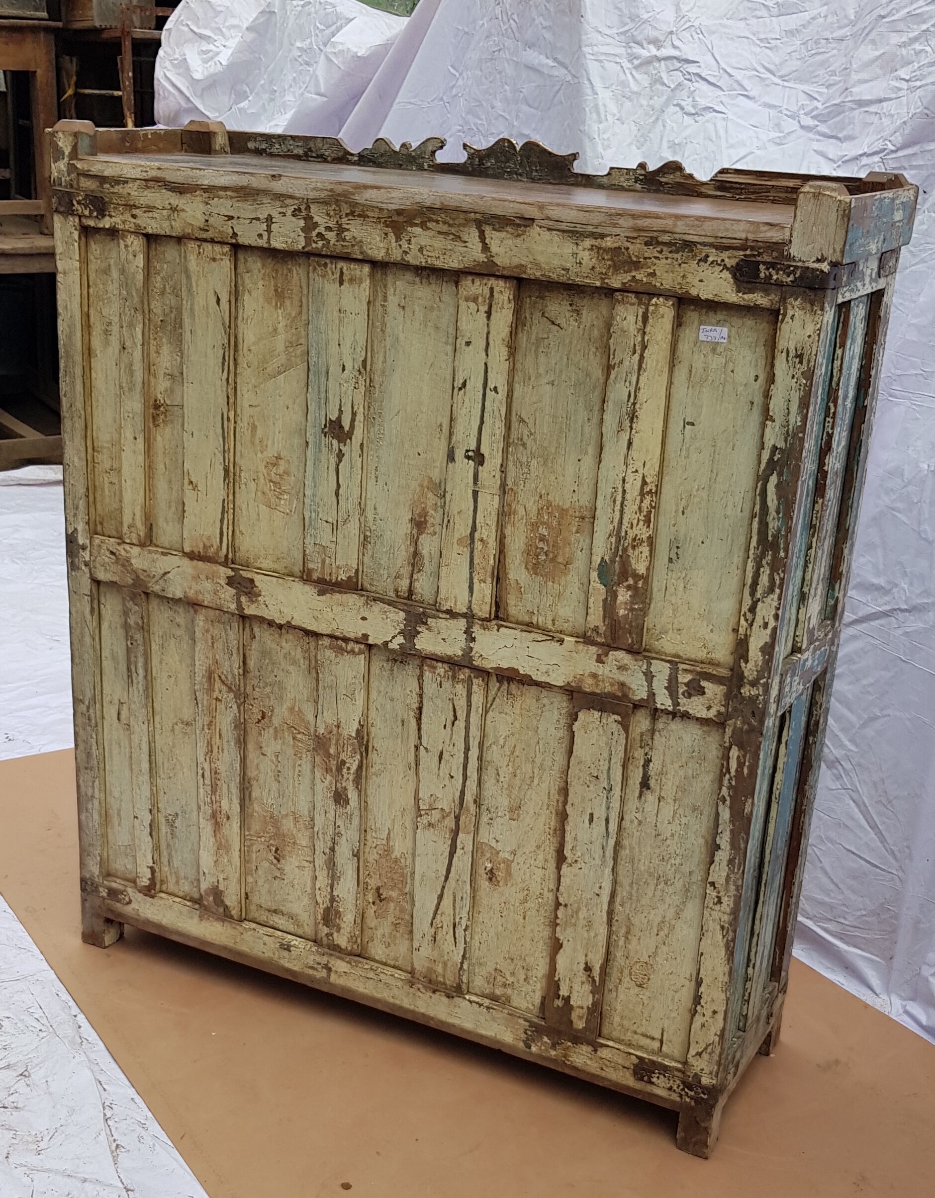 Old buffet - cvaisselier