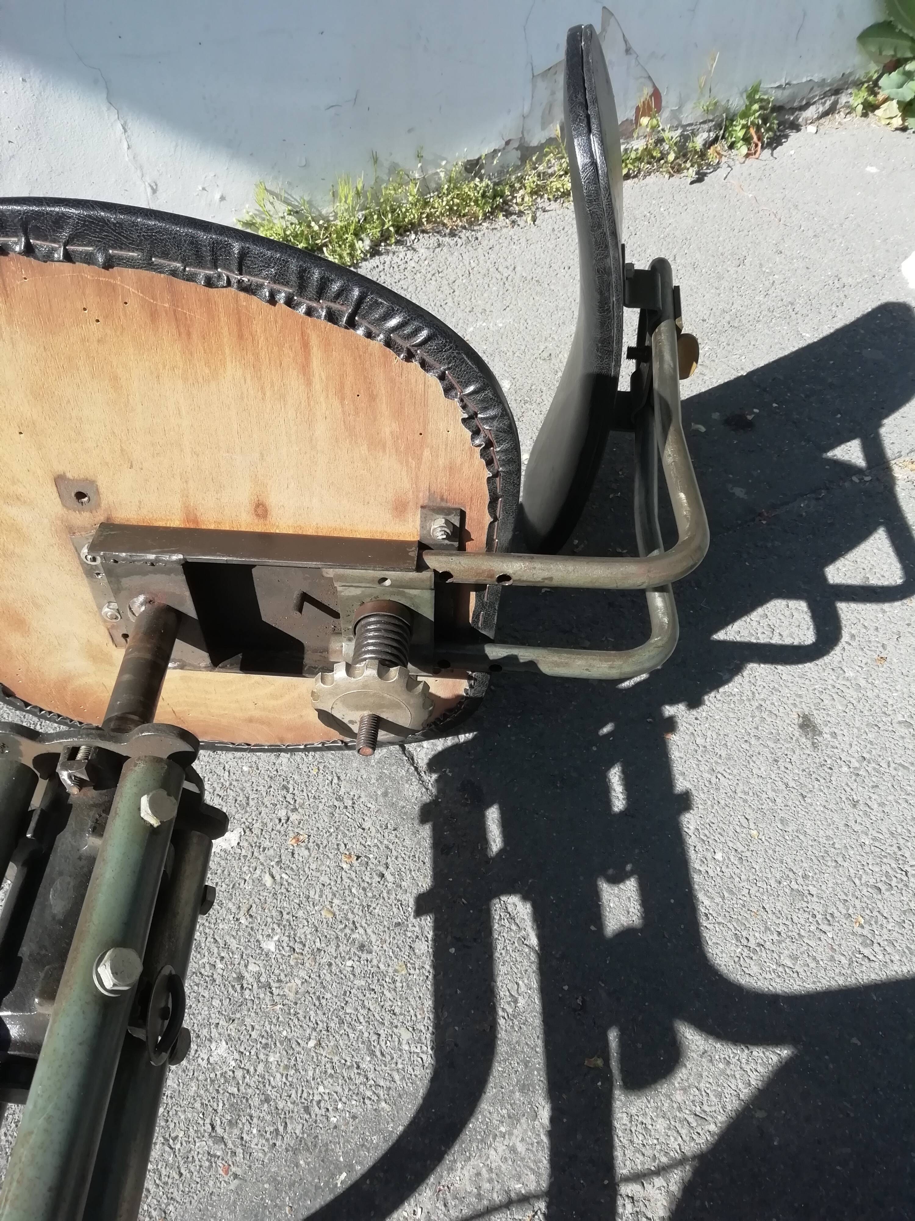 Industrial-style office seat
