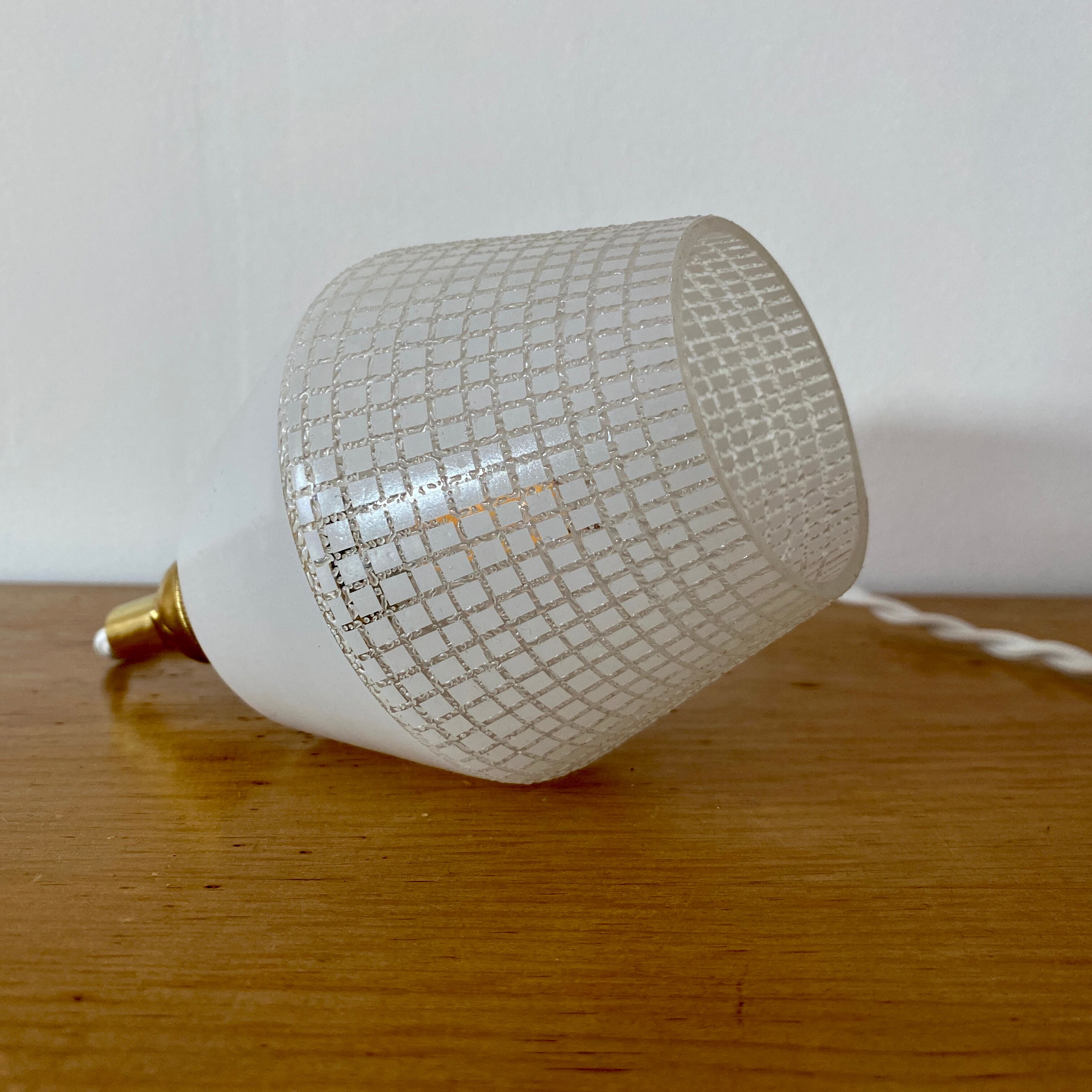 Vintage tulip walker in white opaline