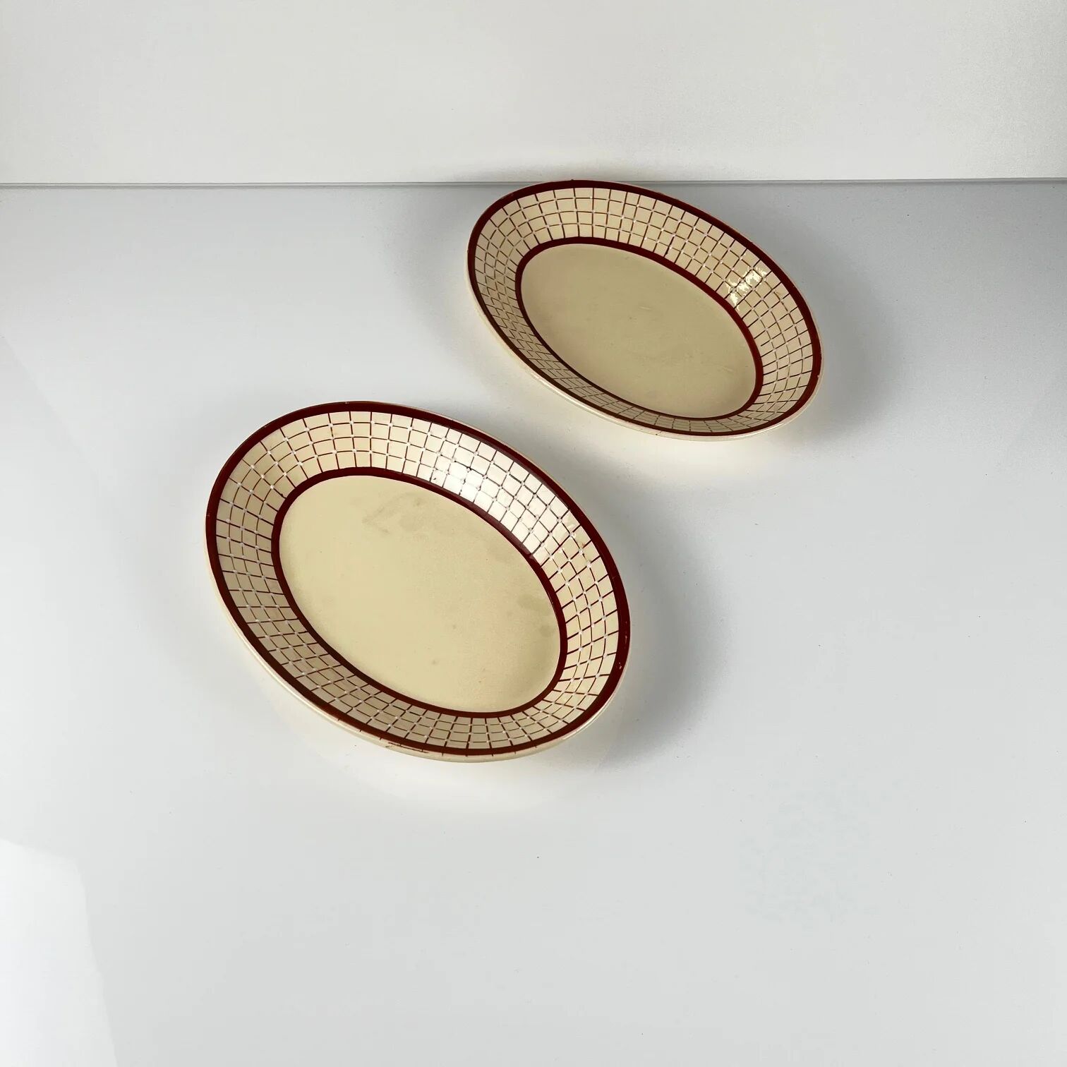 Longchamp "Colmar" model duo of dishes, geometric pattern 1930