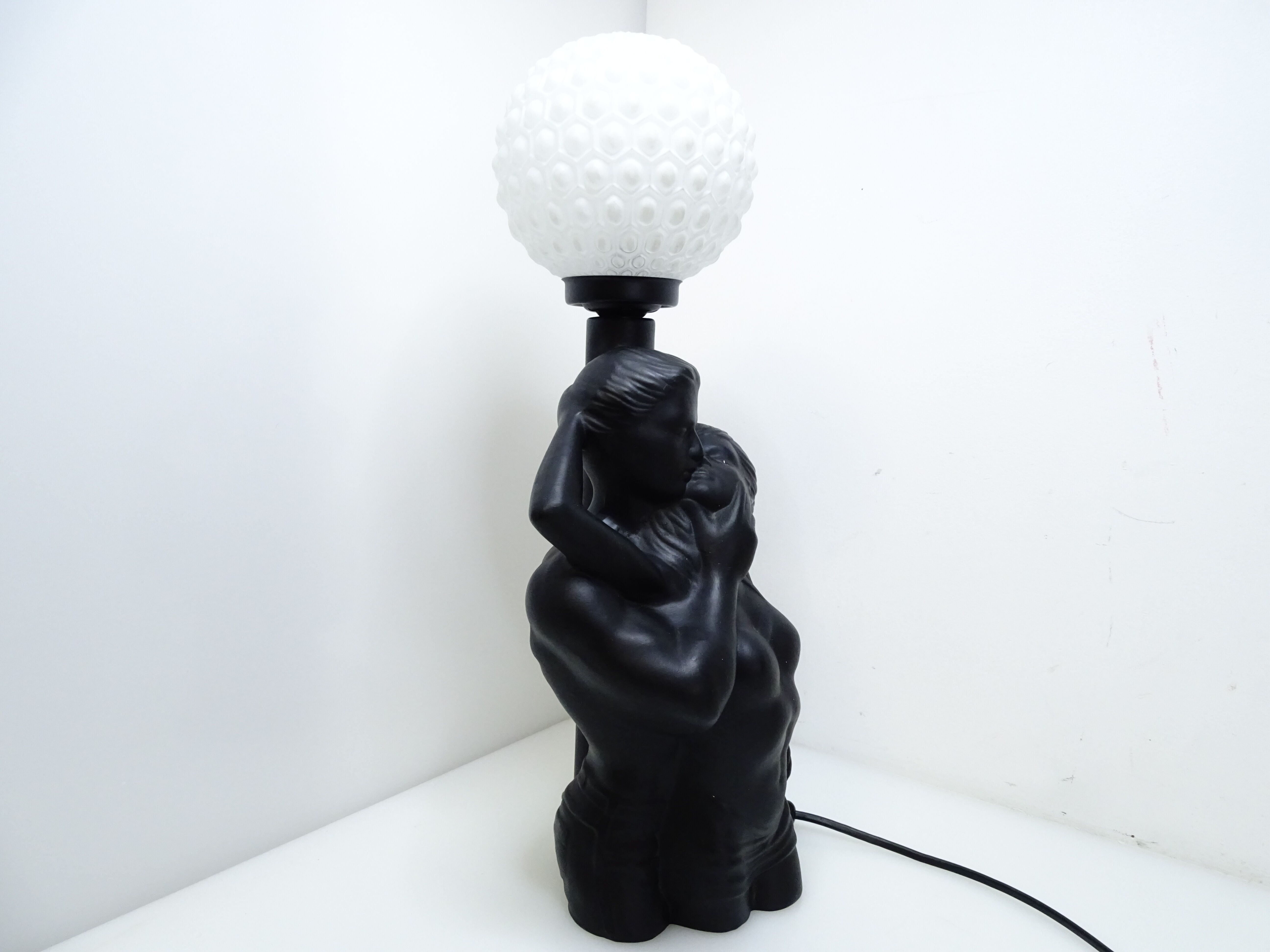Ceramic love couple lamp and opaline ball
