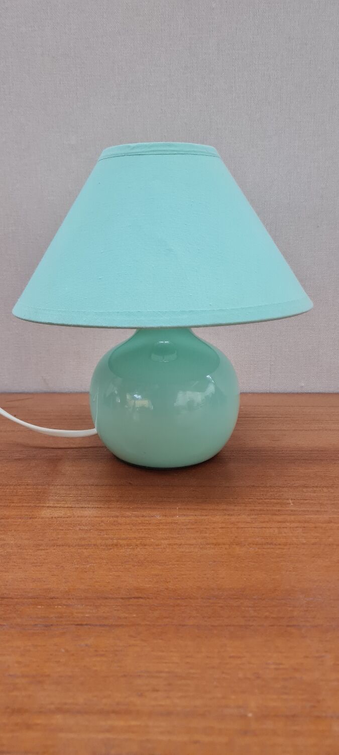 Ceramic table lamp