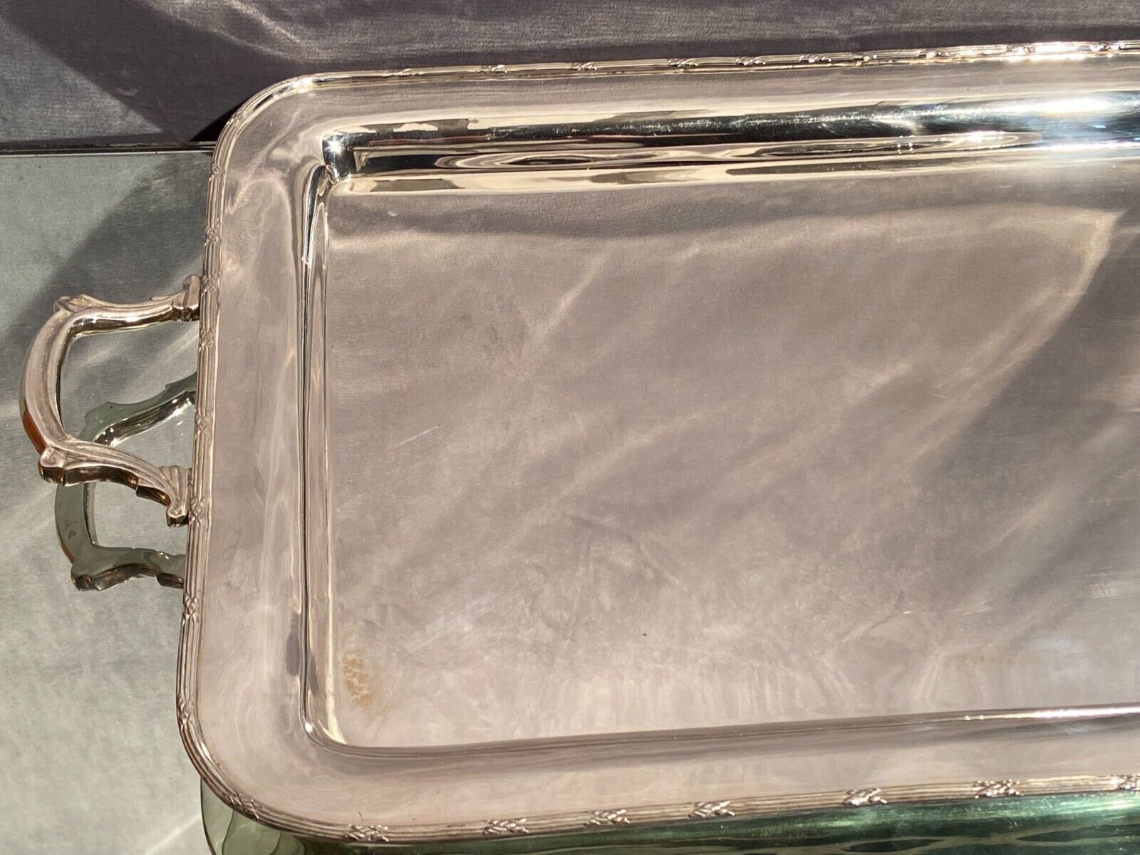 Rectangular top with handles in silver metal in Louis XVI style