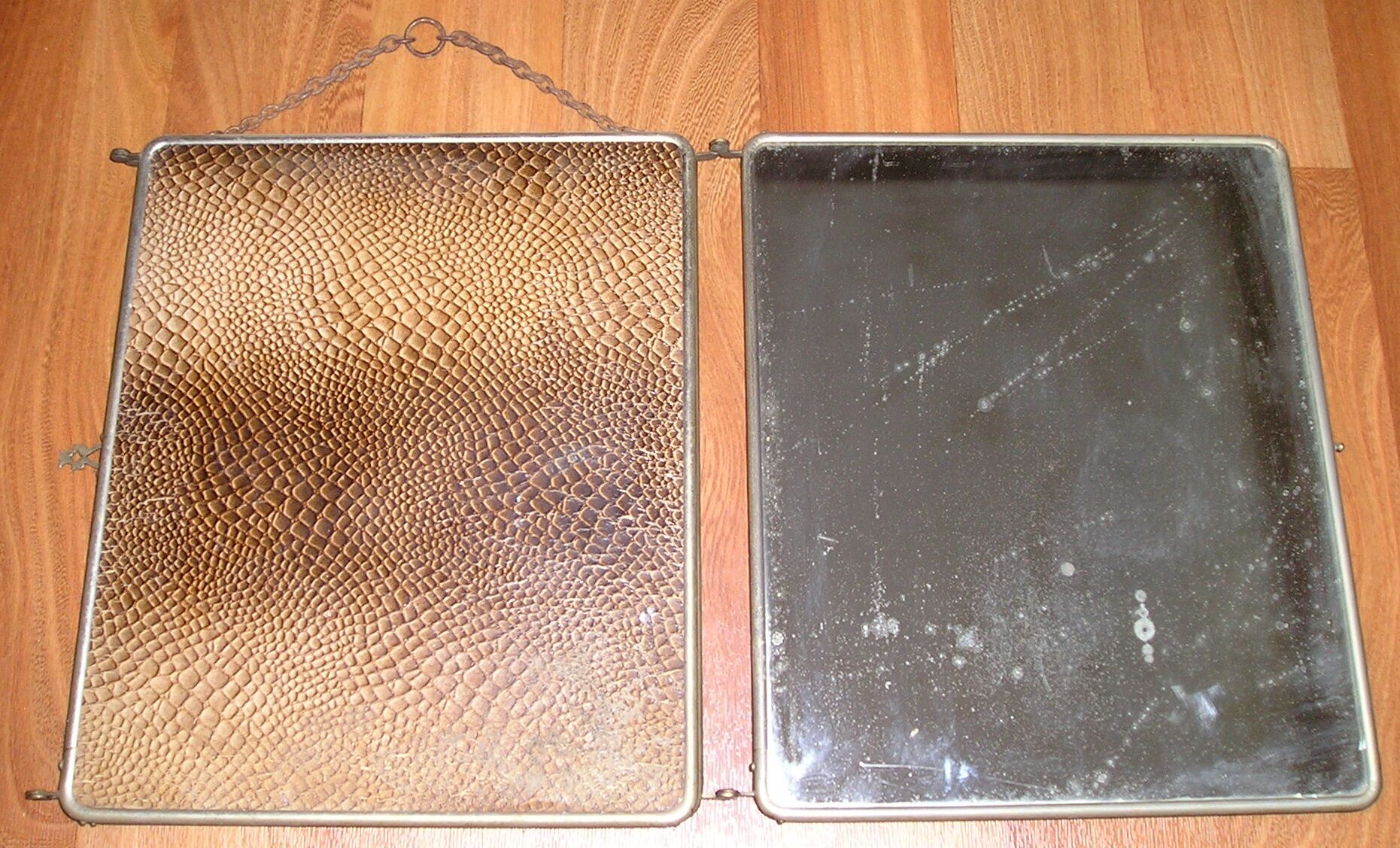 Barber triptych mirror