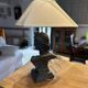 Lampe de table vintage avec base en buste sculpté