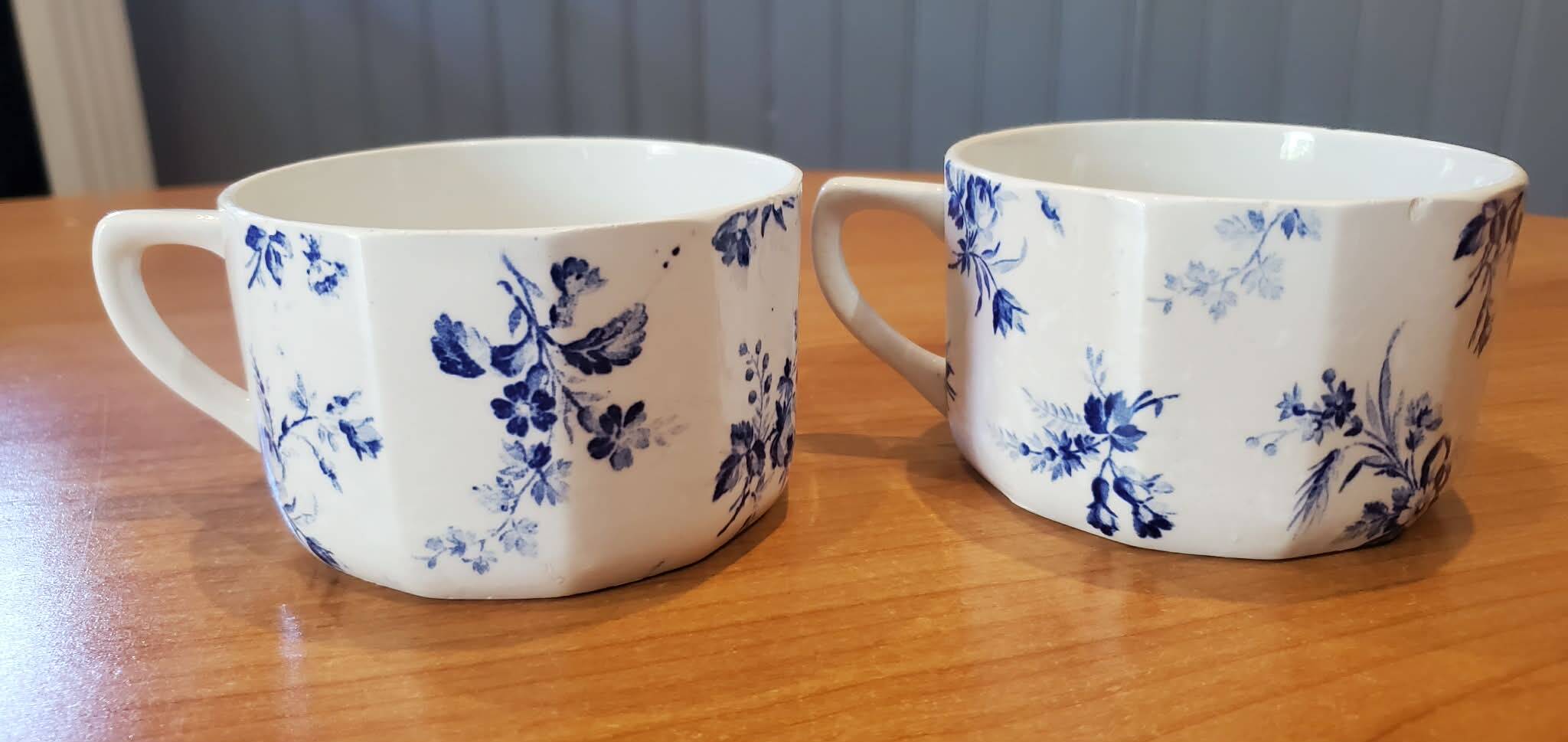 2 tasses Digoin modèle Perse