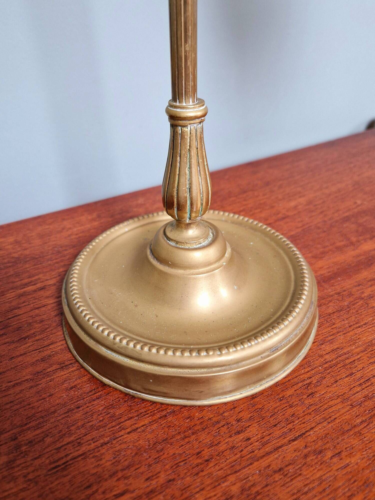 Art Deco desk lamp in brass and satin glass, 1920s-30s