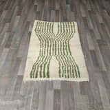 Traditional handwoven Berber rug size 140 x 260 cm