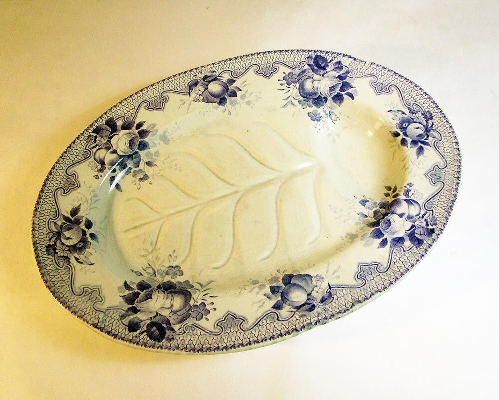 Fish dish Creil and Montereau