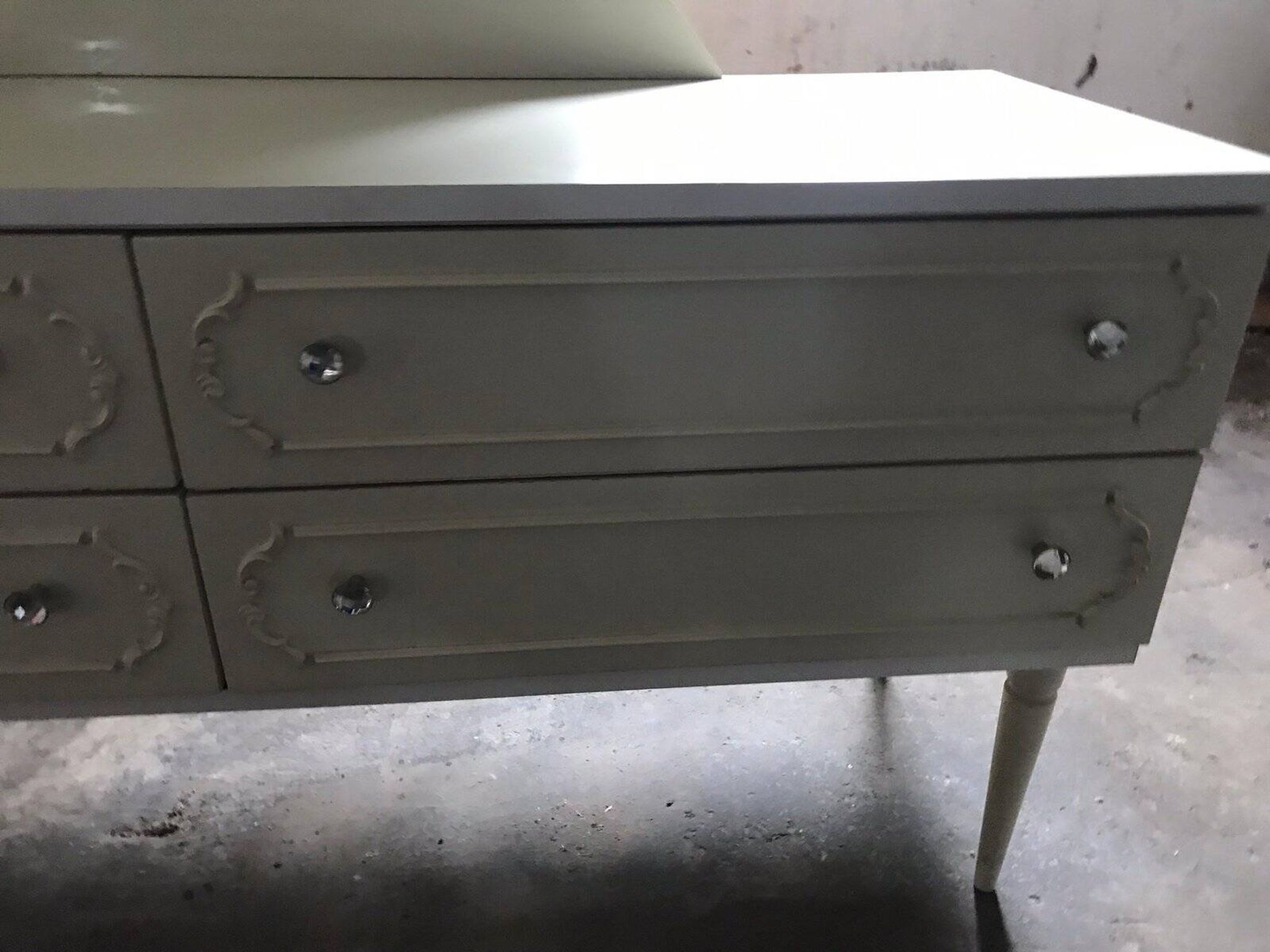 Mid-Century silver dressing table in glass and paint, central oval mirror, 1950s.