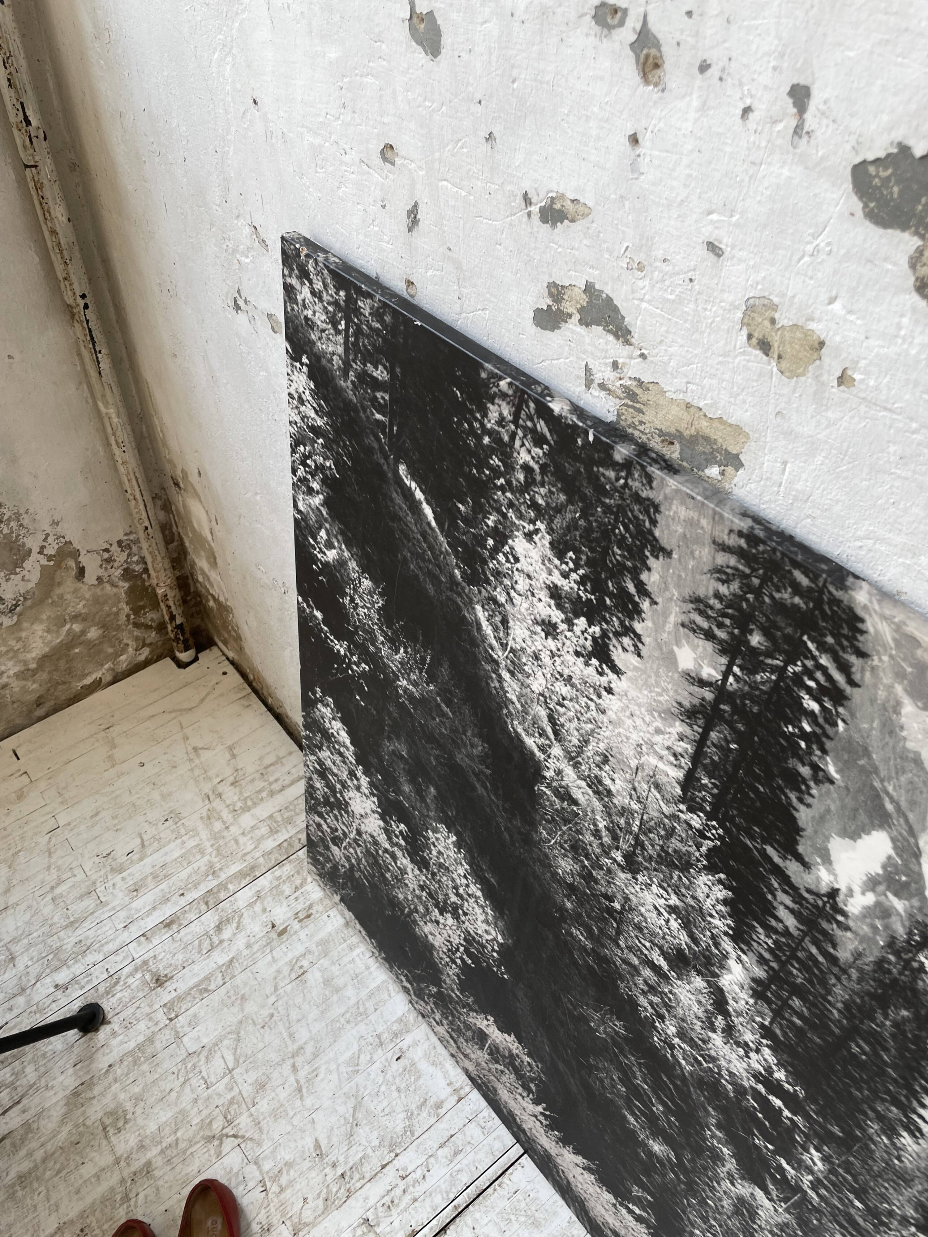 Old XXL black and white mountain photography