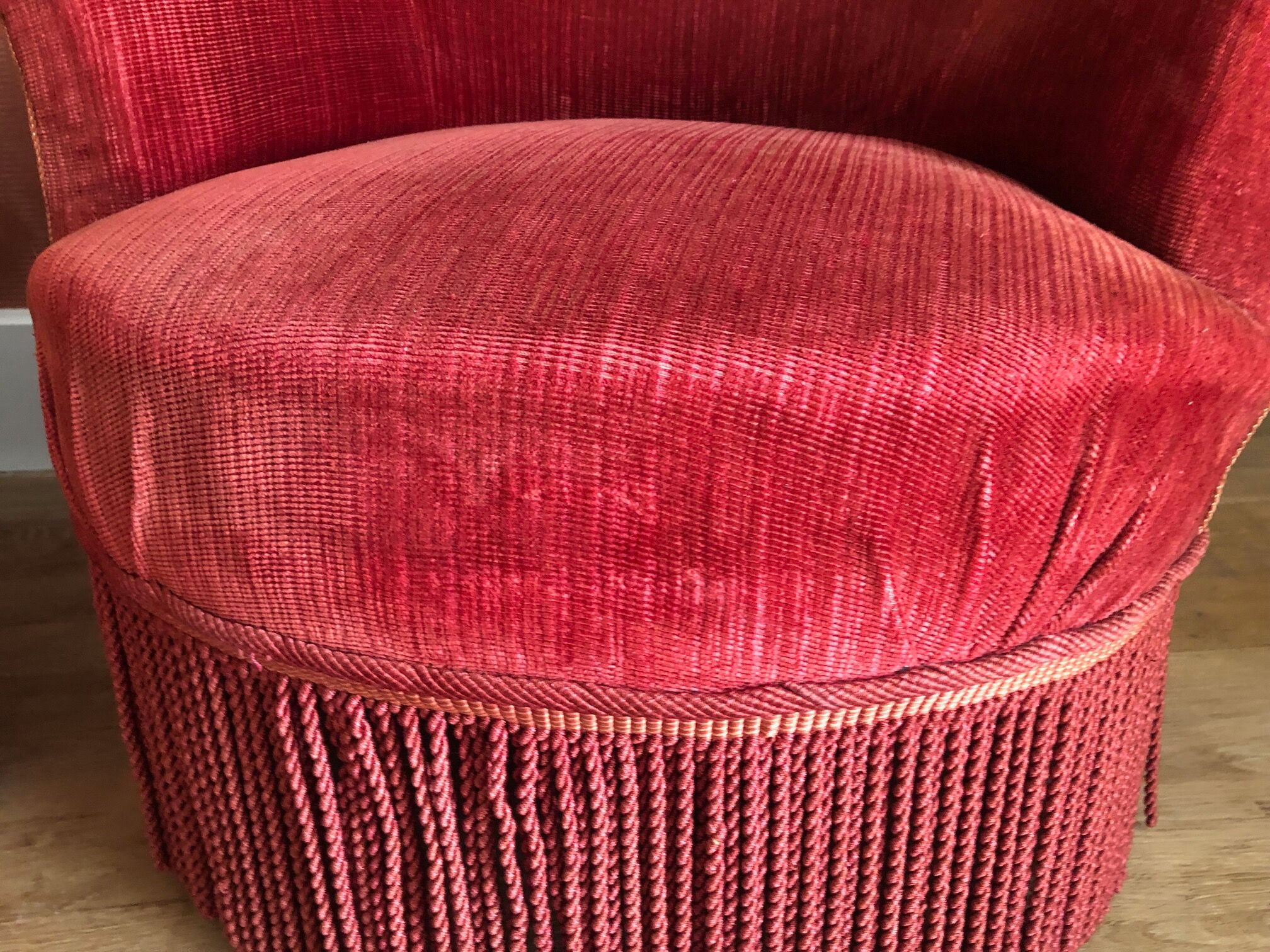 Paire de fauteuils crapaud velours