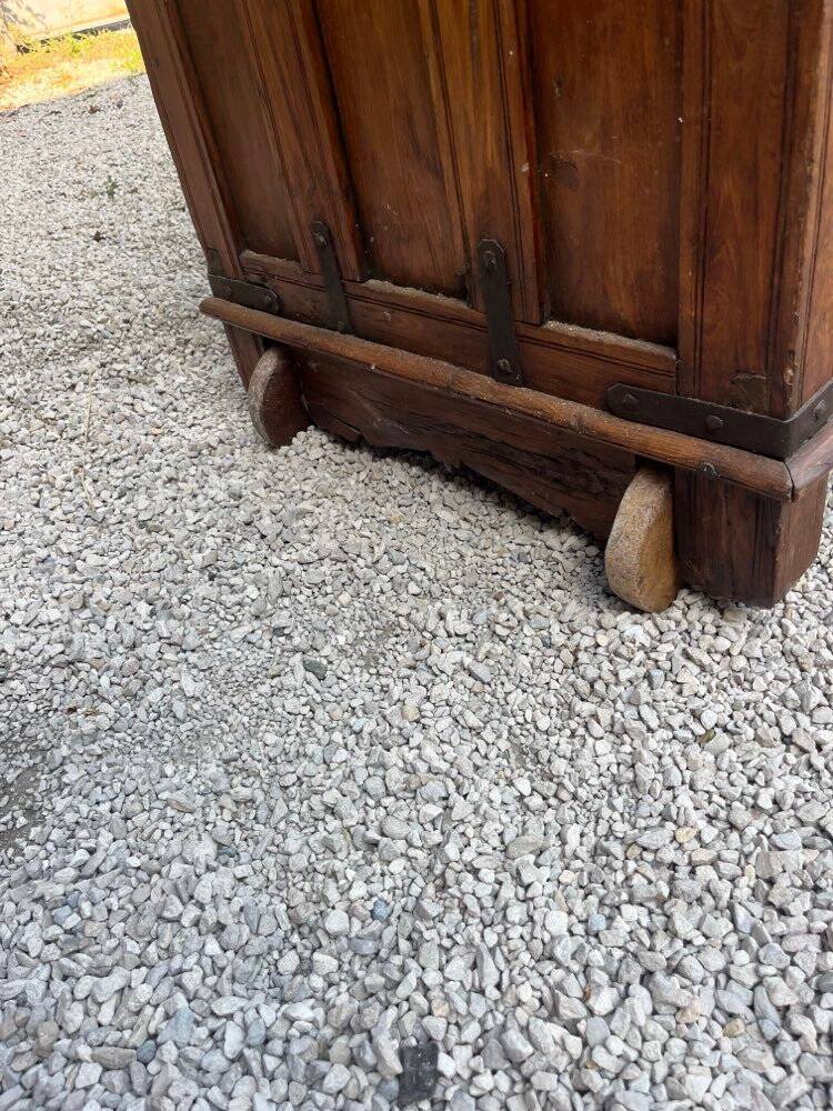 Storage unit with 4 doors